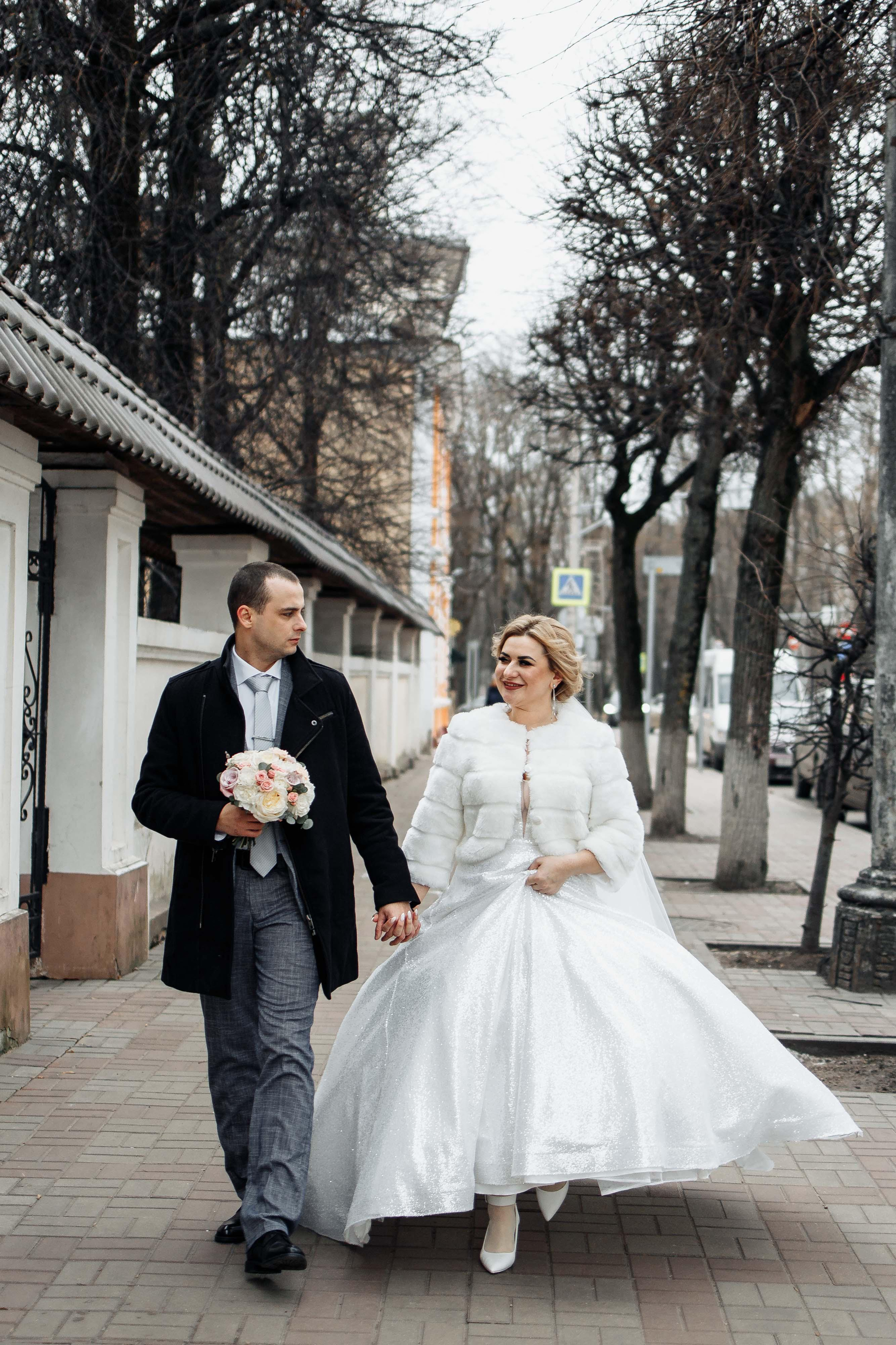 Свадьба в Смоленске зимой. Зимняя свадьба. Свадебный фотограф Вашкевич Денис