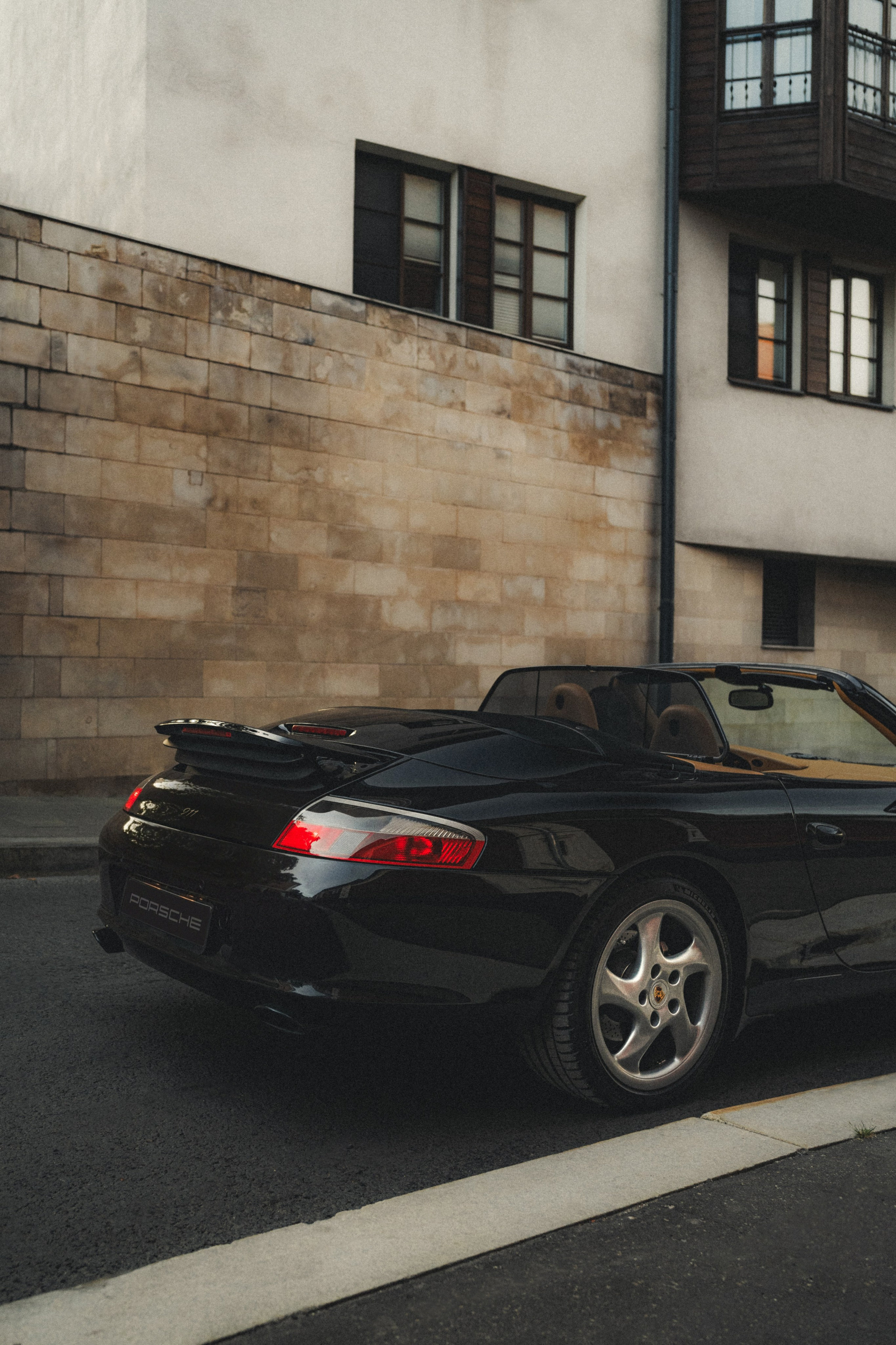 Porsche Carrera 4 Cabriolet x Elina. Фотограф Илья К. в Москве