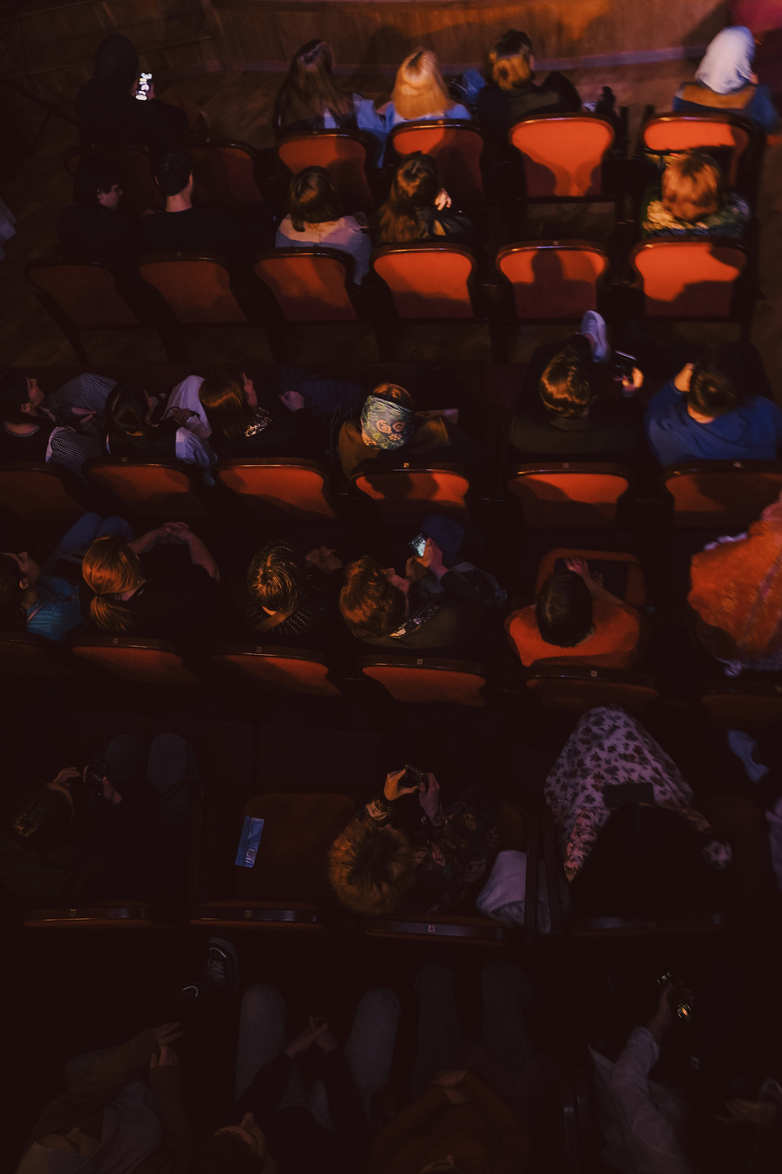 Поэтический вечер. Амина Абасова — индивидуальный фотограф в Махачкале, Дагестан