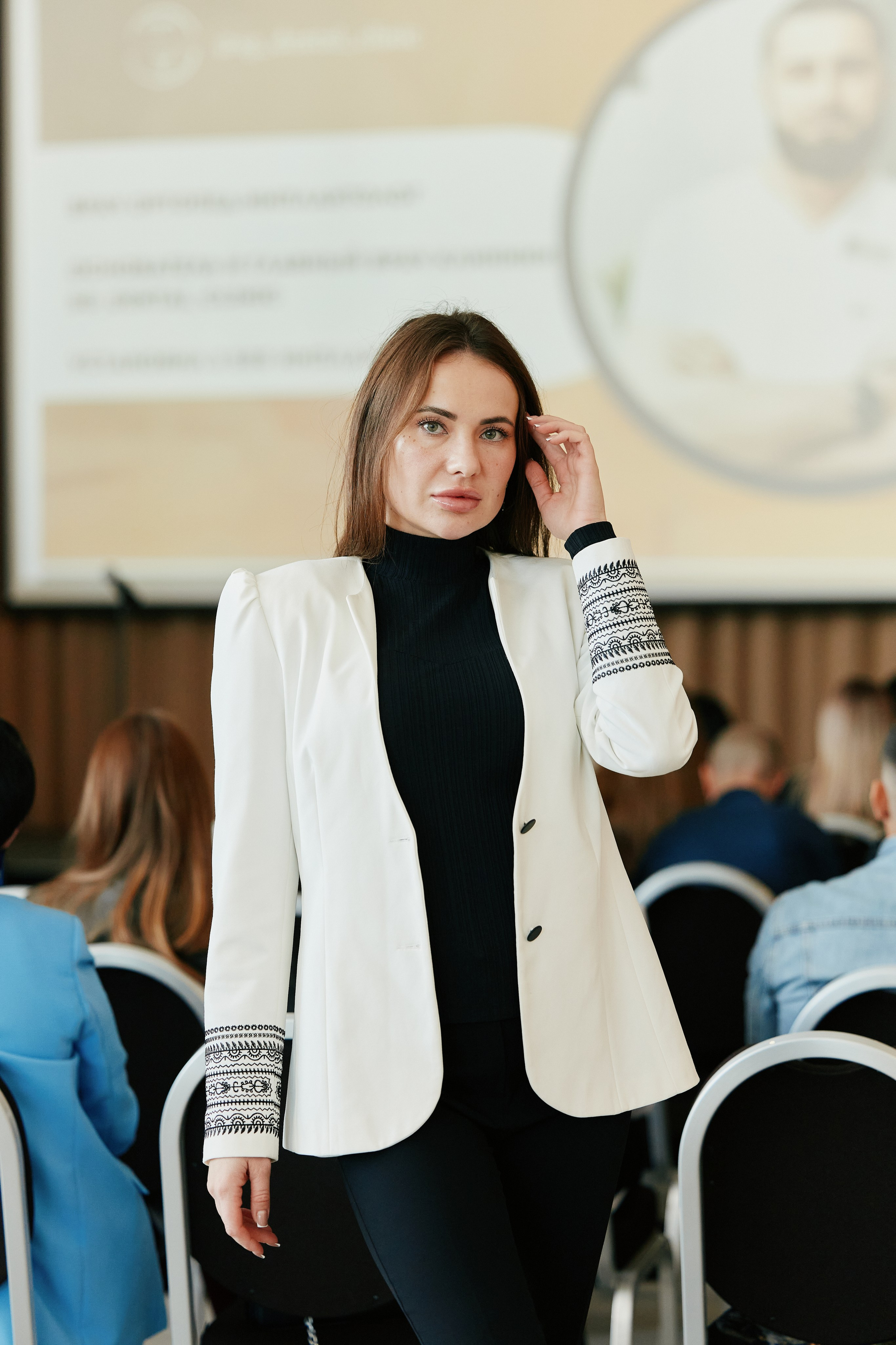 Форум Бизнес-тренды 2025 в Marriott Hotel 28.04. Свадебный репортажный фотограф краснодар максим дремов дрёмов фотосессия студия цена