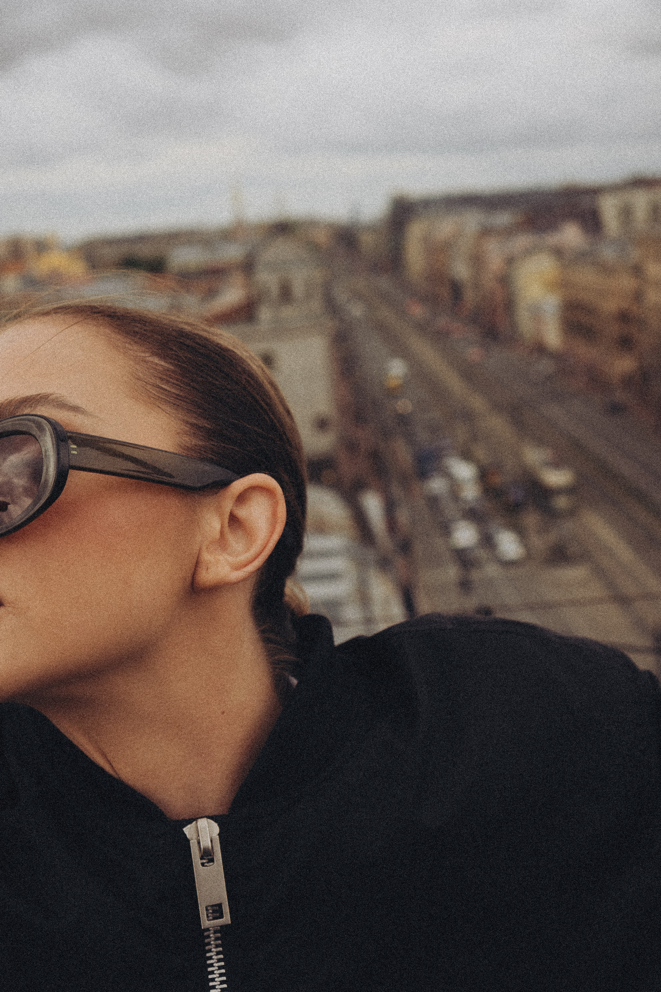 МЫ ГУЛЯЛИ ПРО КРЫШАМ ПИТЕРА. Профессиональный фотограф, Санкт-Петербург — Виктория Богомолова