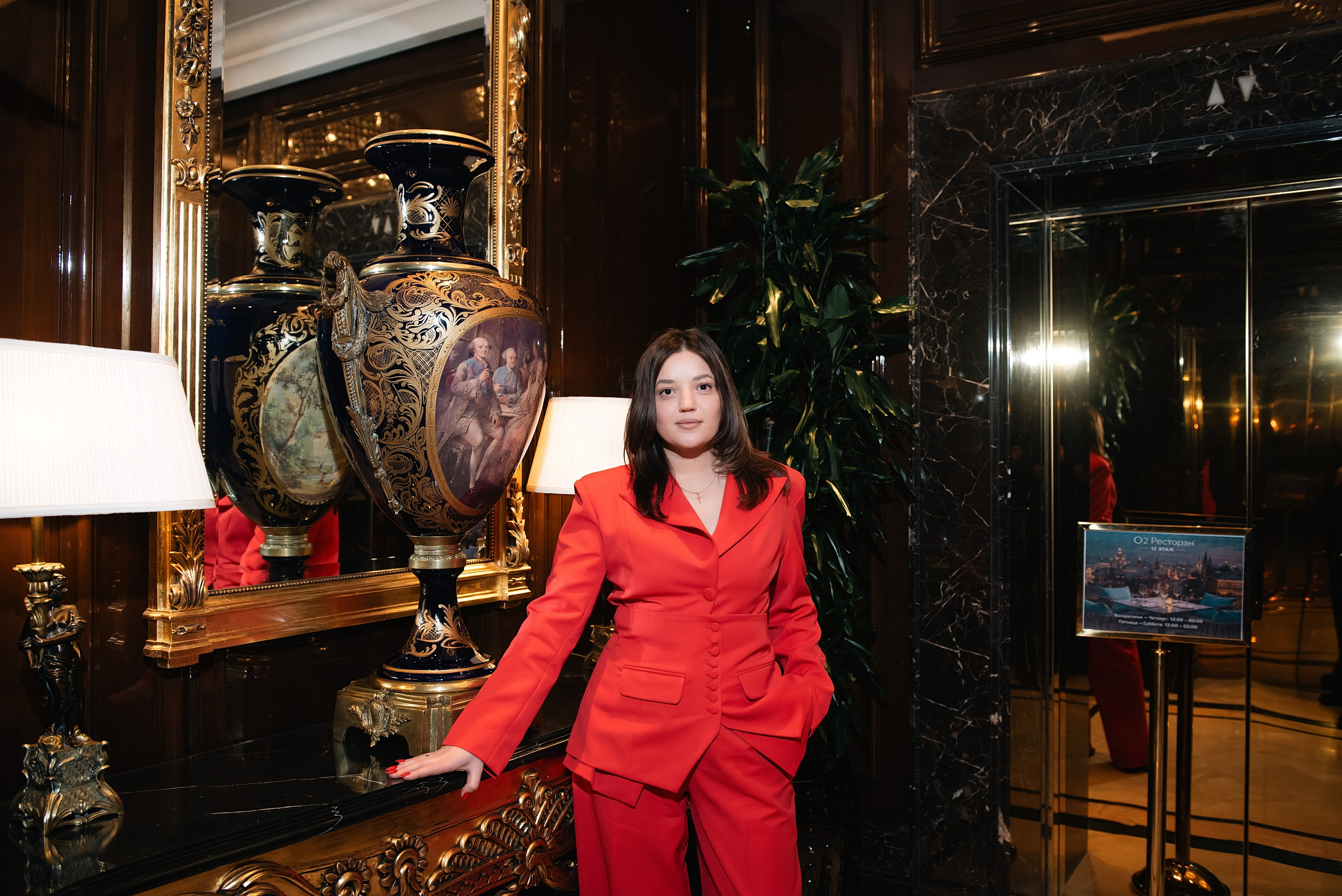 Блогеры, предприниматели. Фотограф, визажист. Москва