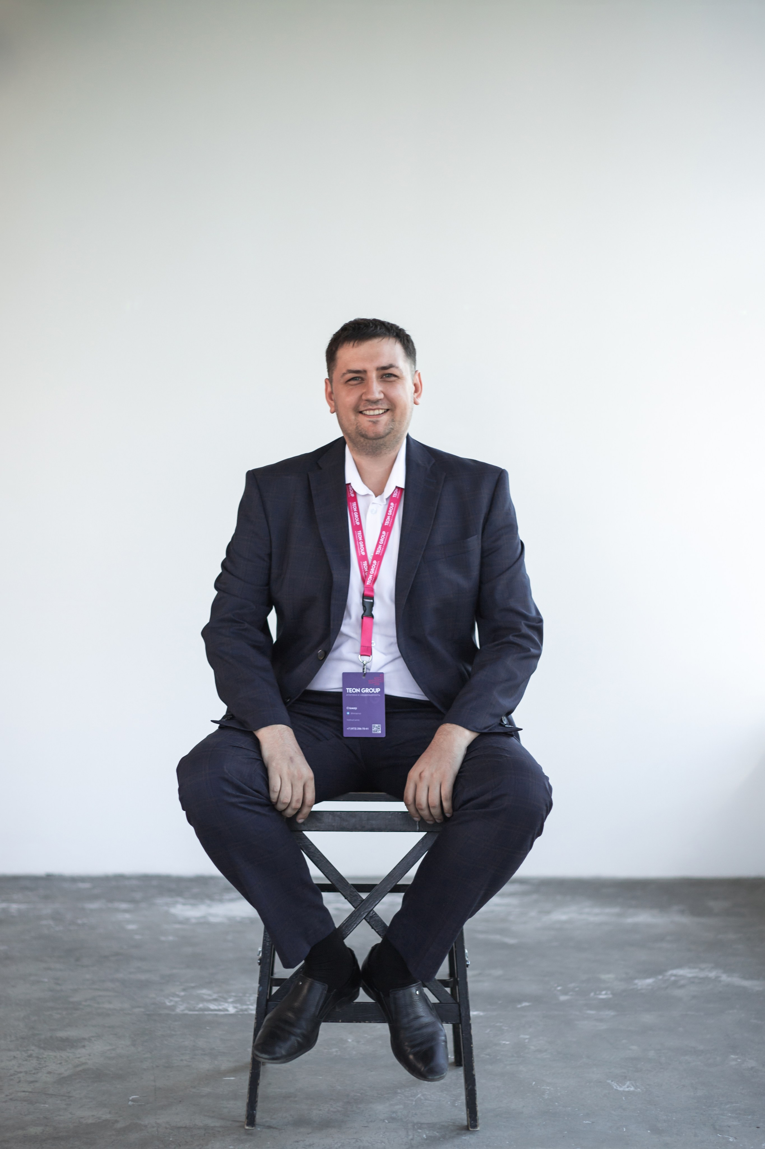 TEON Group_бизнес-портрет сотрудников. Фотограф Воронеж, Новая Усмань Мария Бублик