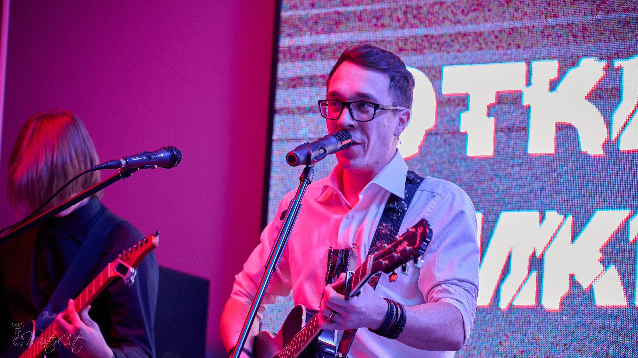 Открытый микрофон. Портретный и репортажный фотограф в Магадане Андрей Нефедов WinterCatPhoto