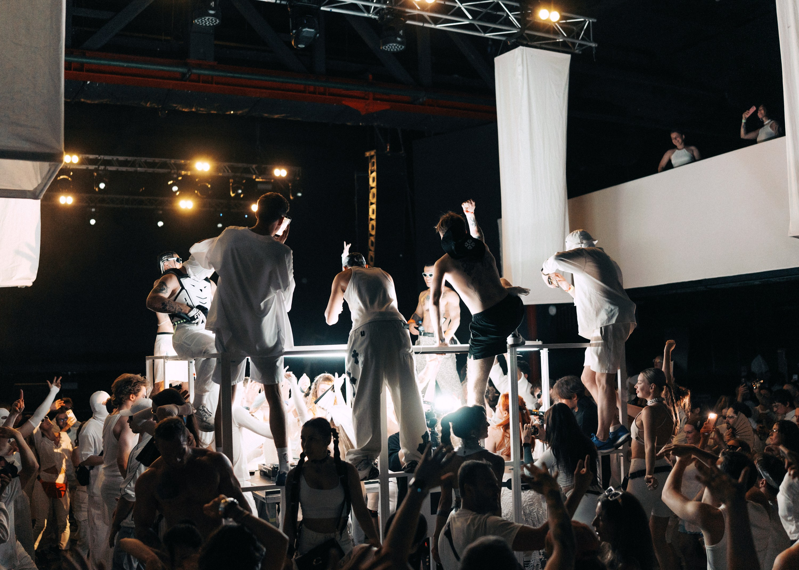 INWHITE | SMENA HARD STAGE. Annyshka