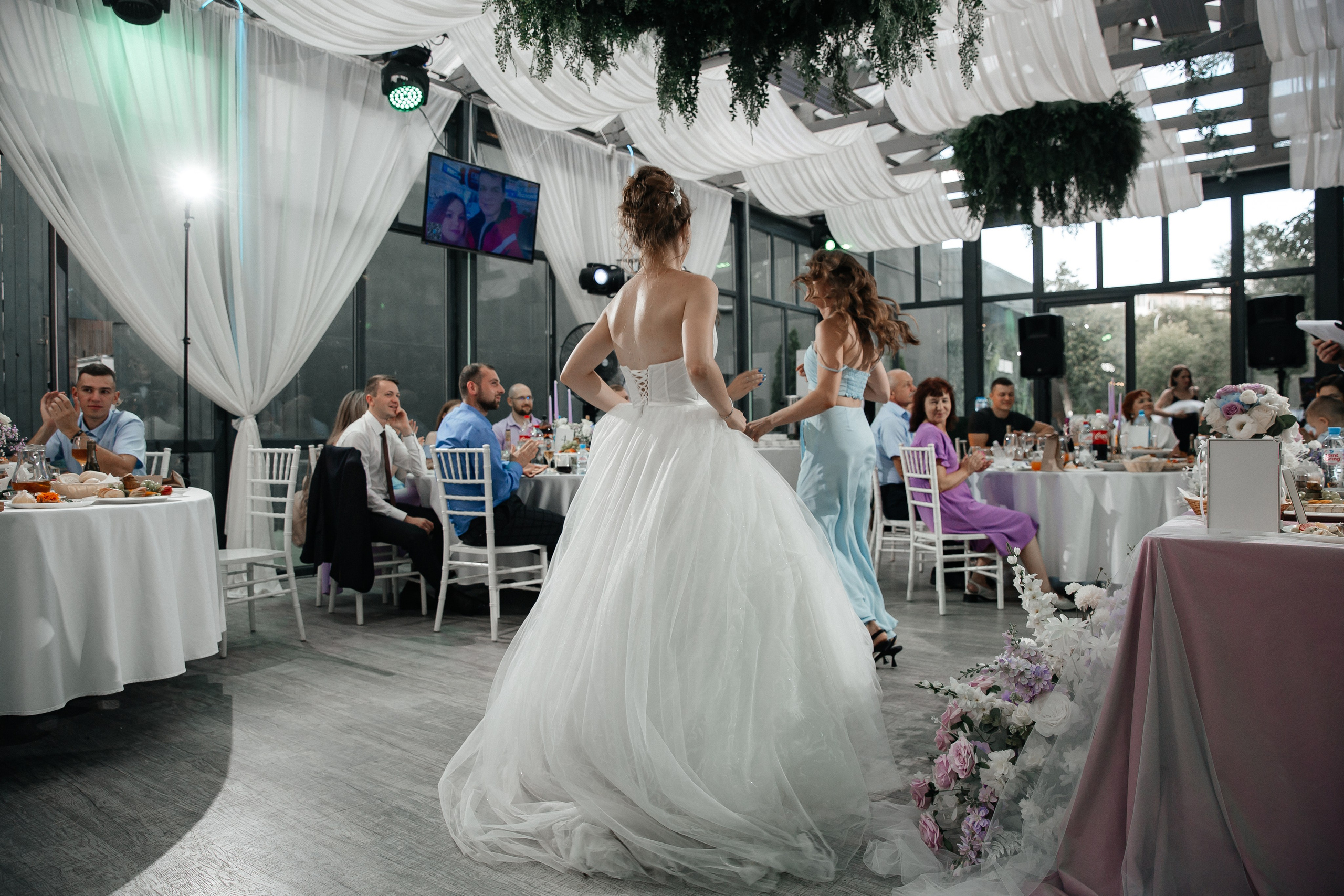 А&А — фотосессия на стадионе. Свадебный фотограф в Оренбурге Илья Володьков