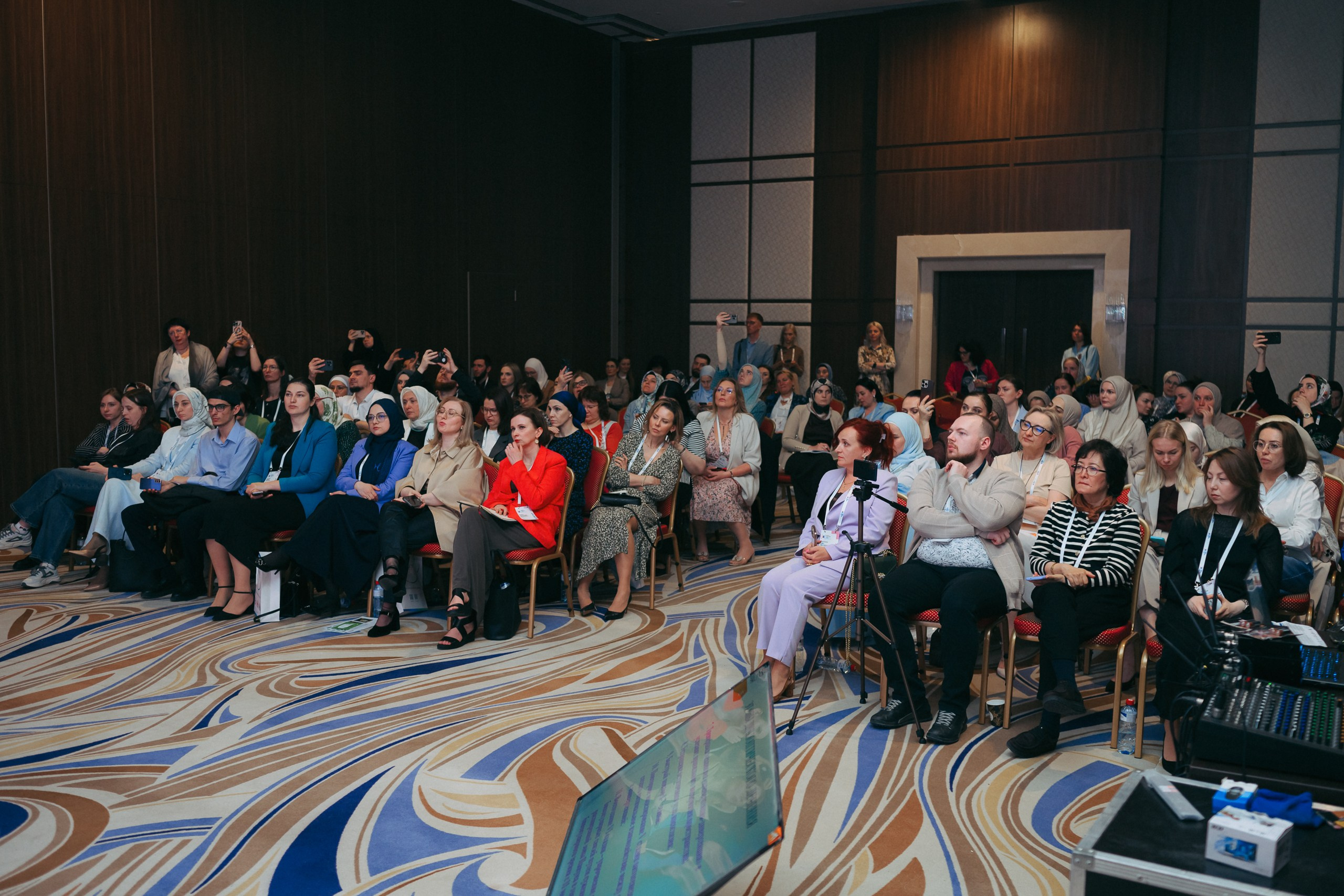 День зрения 2025. Komonev