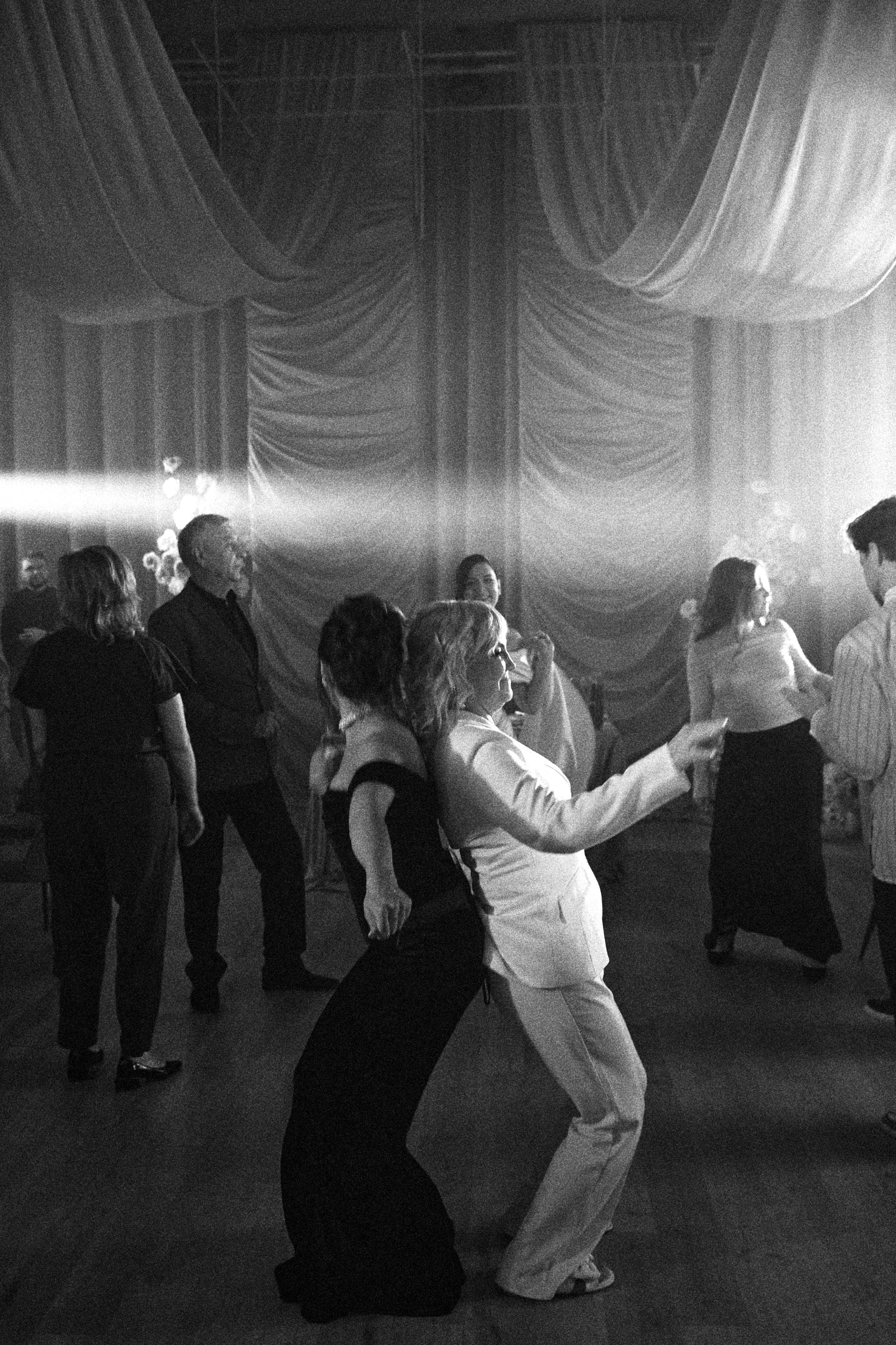 HER WILD, HIS CALM. Дмитрий Мазуркевич: Профессиональный Репортажный Фотограф