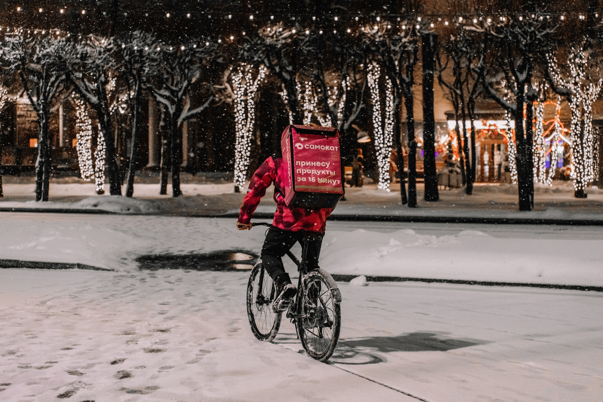 Стрит 2025. KiPPER Gallery — Фотограф