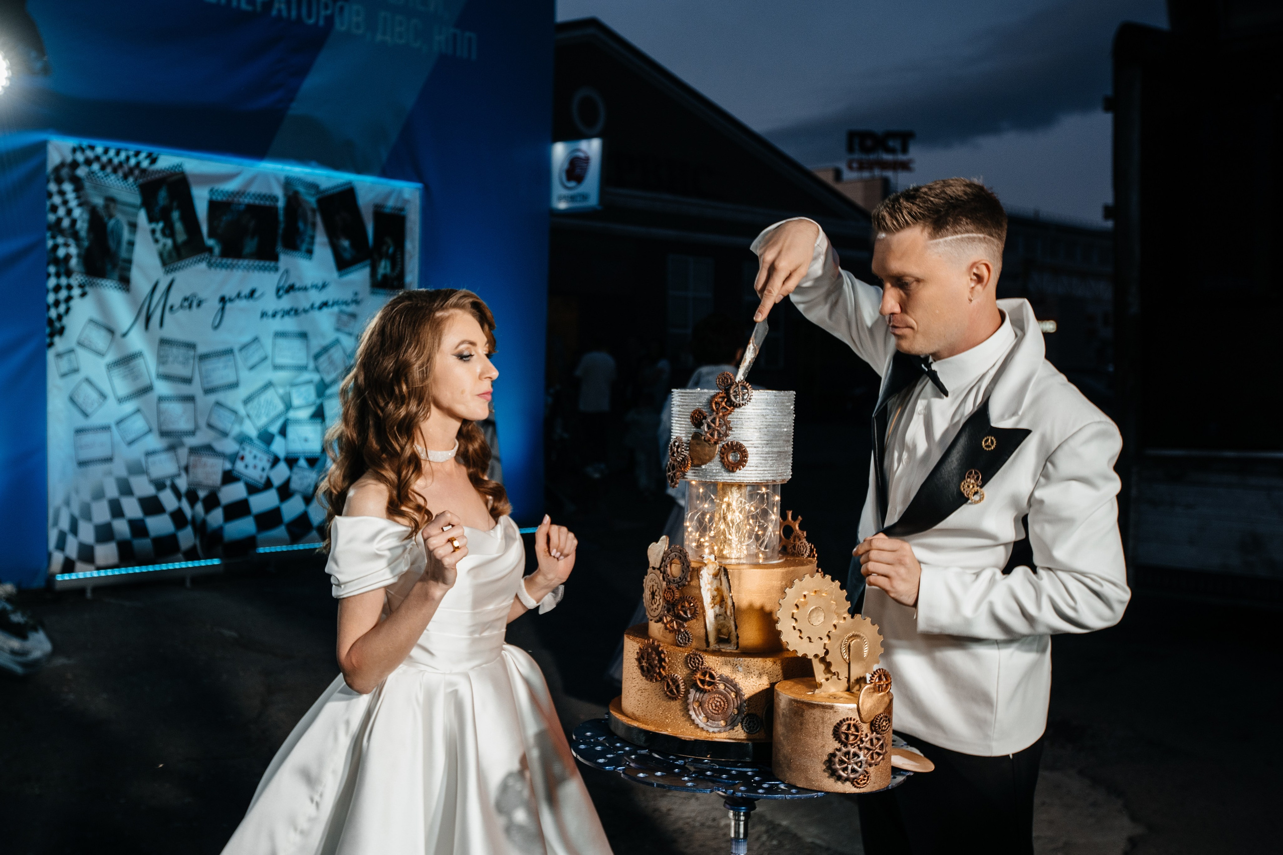 Анна & Евгений проект «Четыре свадьбы» на Пятнице. Свадебный фотограф Барнаул Алексей Павлов