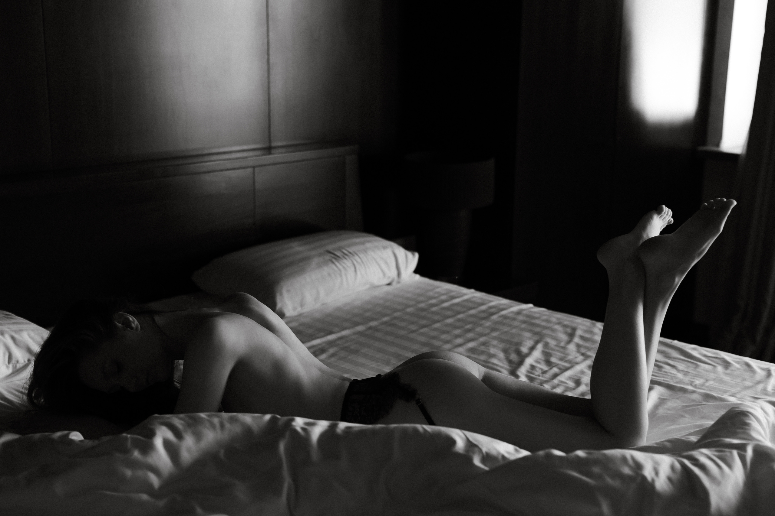 Мария в тёмном ключе. Портретный фотограф в Минске Анна Волейко