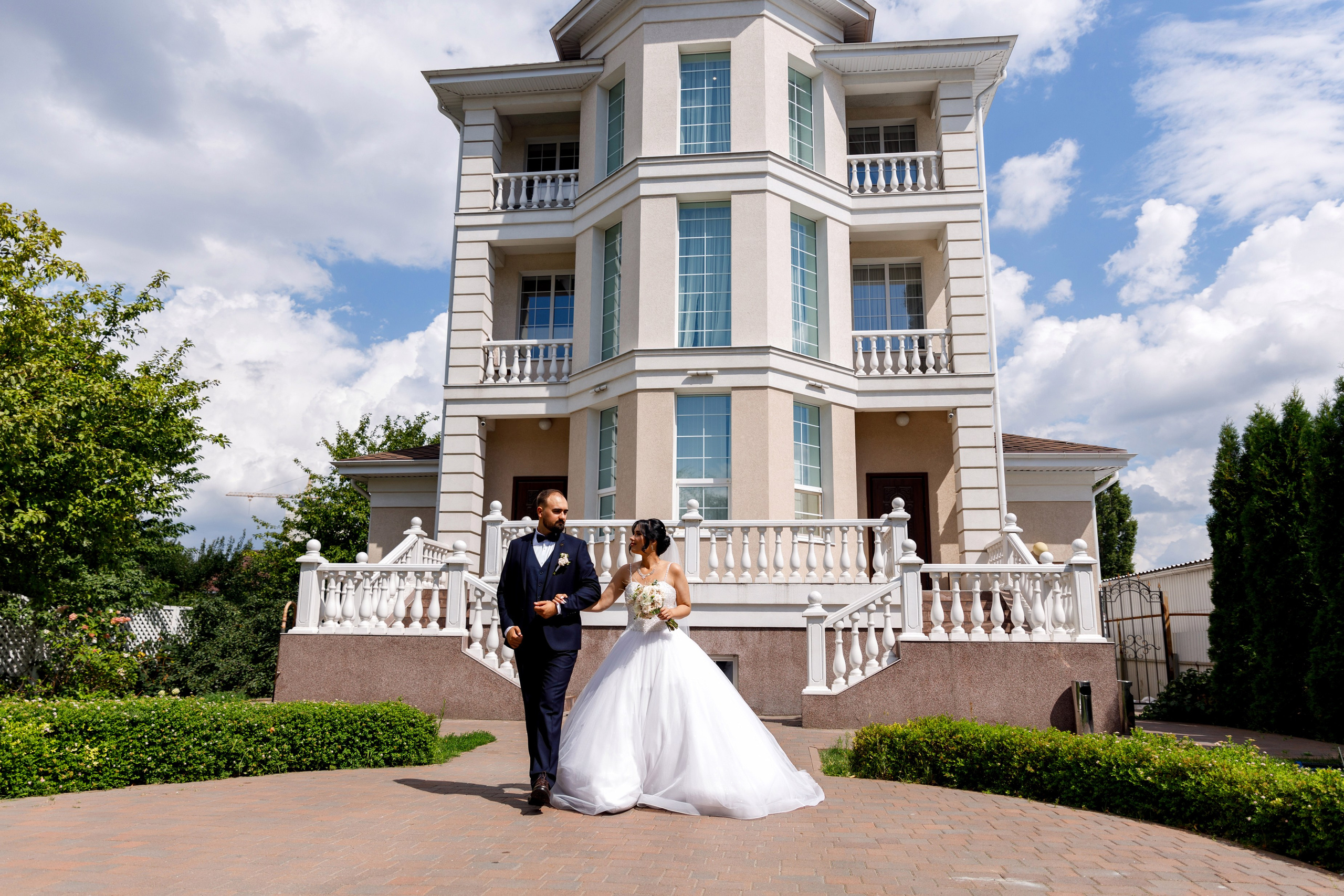 Евгений и София. Дорогой друг! Приветствую тебя на моем сайте!