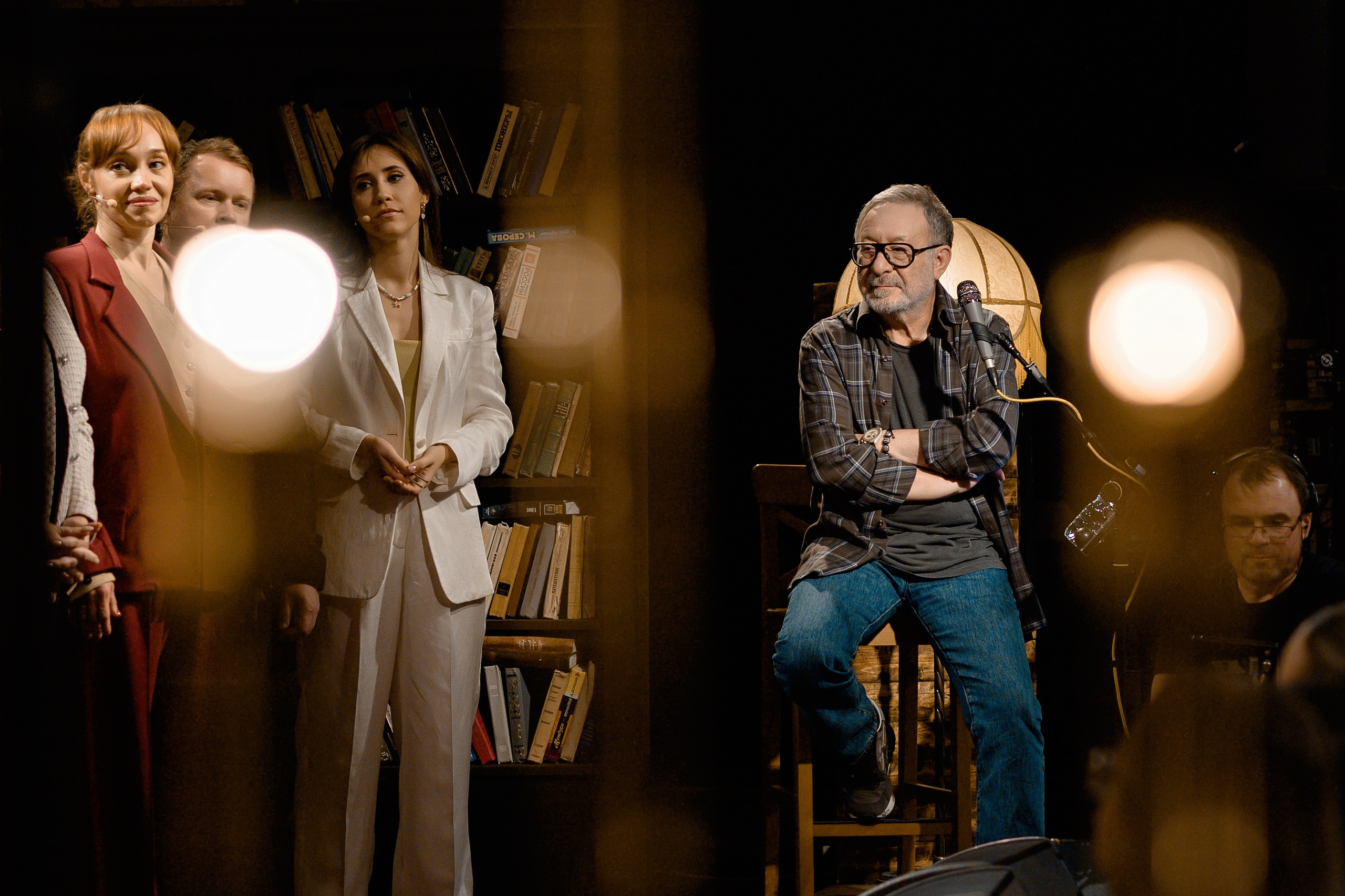 КВАРТИРНИК У МАРГУЛИСА. РЕПОРТАЖНЫЙ И БИЗНЕС ФОТОГРАФ В МОСКВЕ, ЕГОР НИКОЛАЕВ