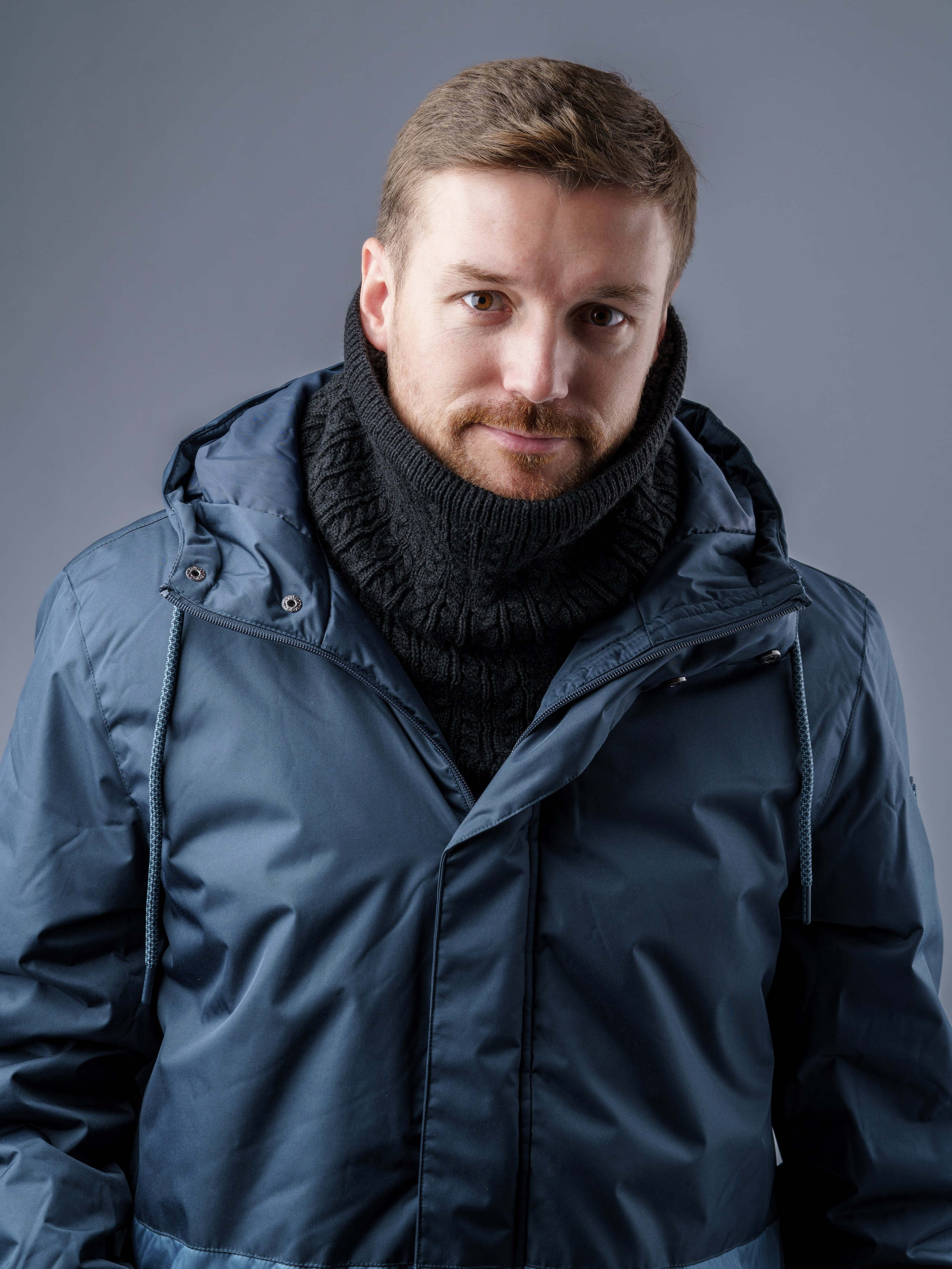 Снуды, модели Анна и Денис. KED Production — продакшн из СПб. Создаём фото, видео и контент, который помогает брендам и селлерам продавать больше