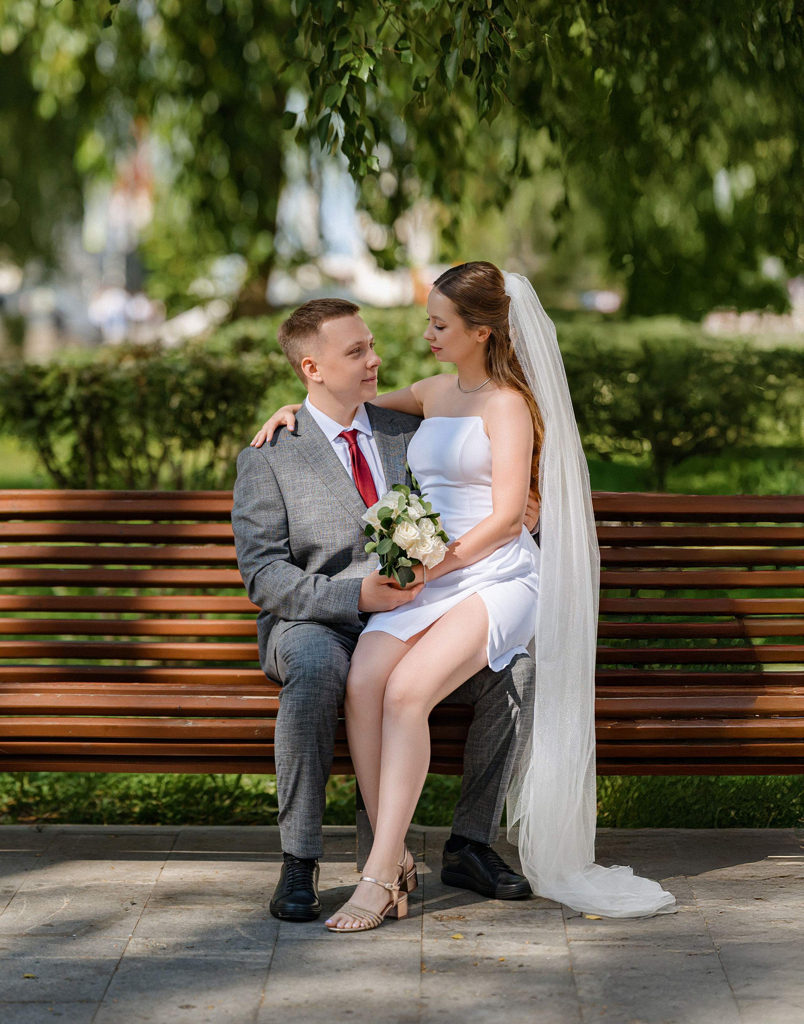 Свадебная фотосессия Ильи и Елены. Школьный и свадебный фотограф в Сыктывкаре Никита Козлов