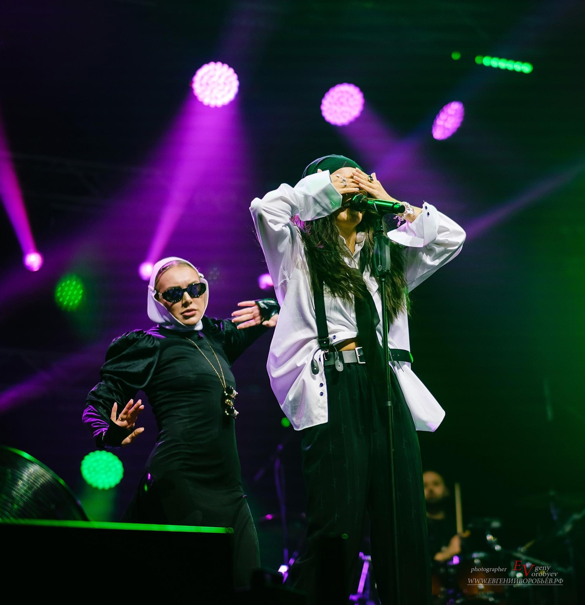 Концерт певицы зиверт в Красноярске фото репортаж артистка шоу фоторепортаж репортажный фотограф фотосъёмка заказать цена стоимость пример