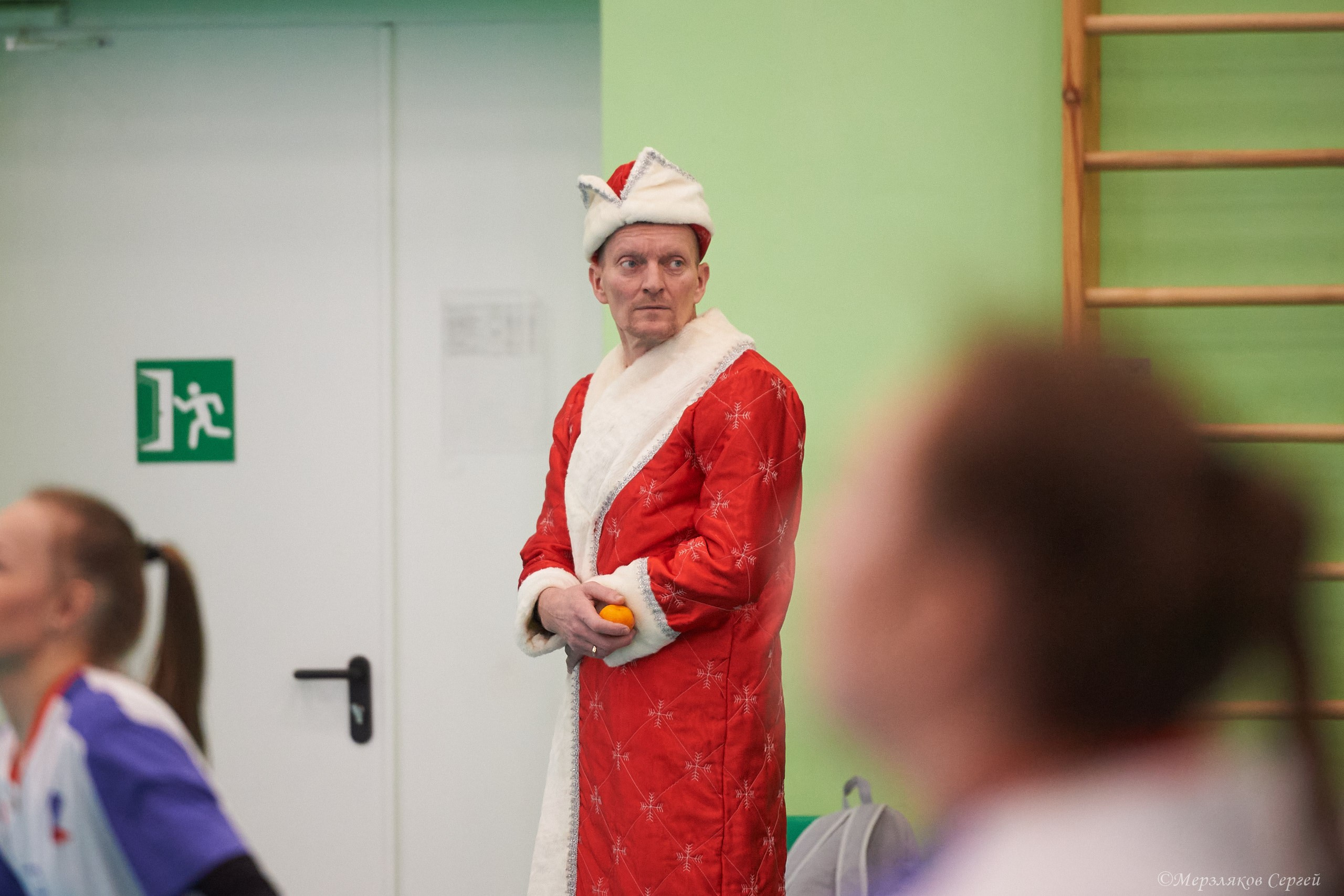 Новогодний волейбольный турнир. Ижевск. 16.12.23. Спортивный репортажный фотограф в Ижевске Сергей Мерзляков