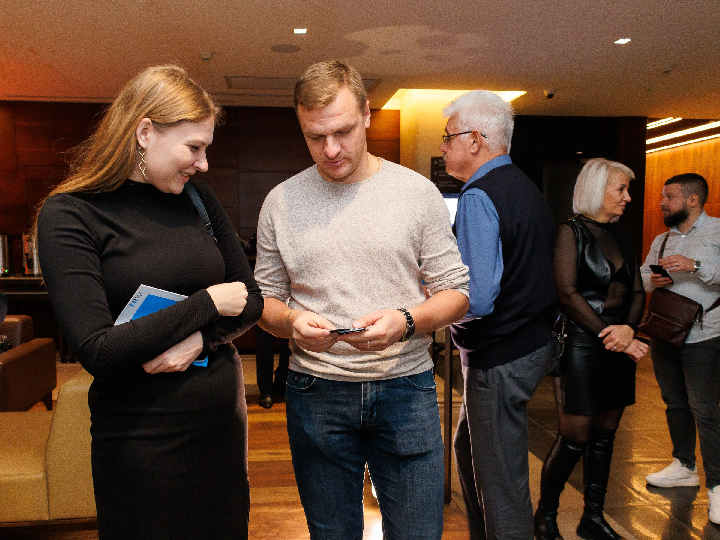 HIW — конференция в Воронеже. Предметный и портретный фотограф в Липецке — Зайцев Алексей