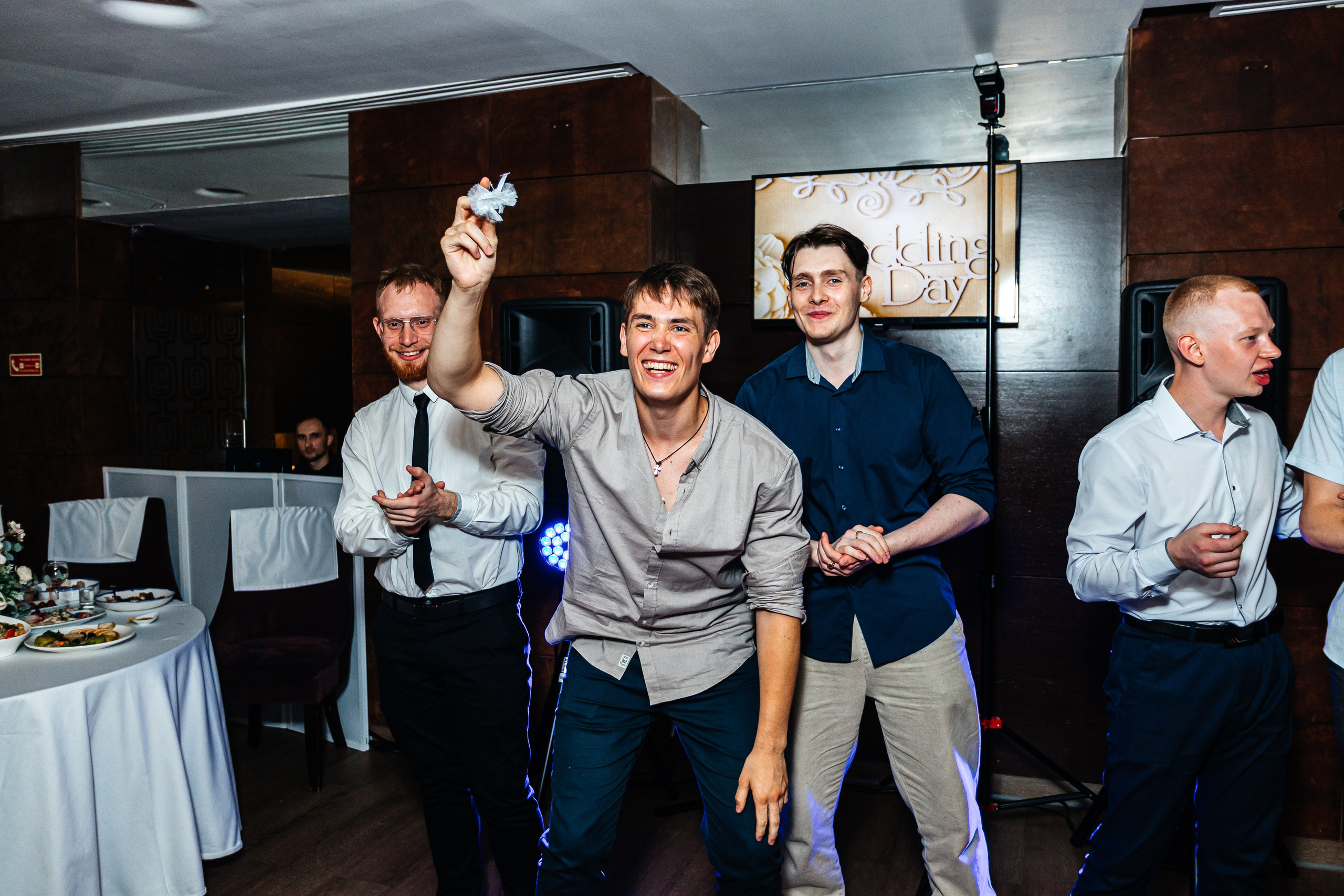 Счастье в моментах. Александр Оношкин. Свадебный фотограф в Екатеринбурге