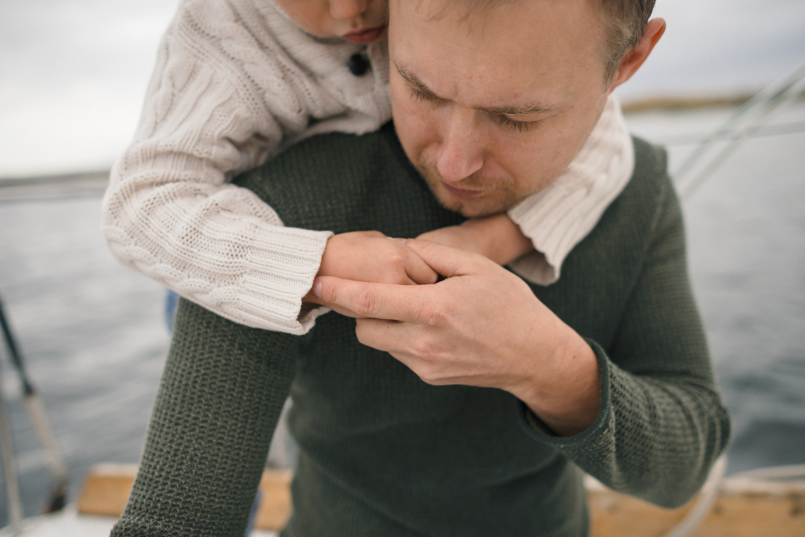 Матвей и его семья на Волге. Семейный фотограф Старчиков Илья