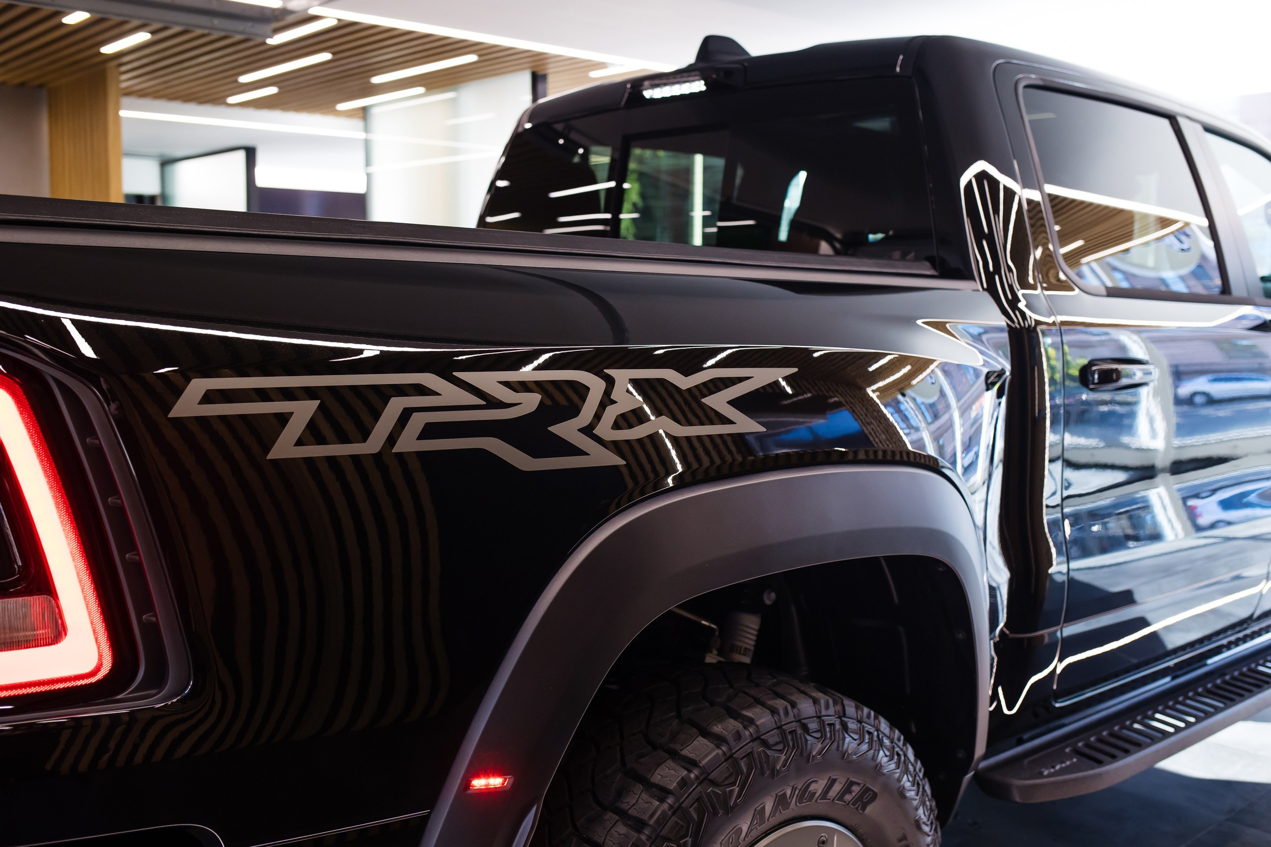 Power Yard. Новое поступление в салон. Фотографы и Видеографы Night2Day Санкт-Петербург