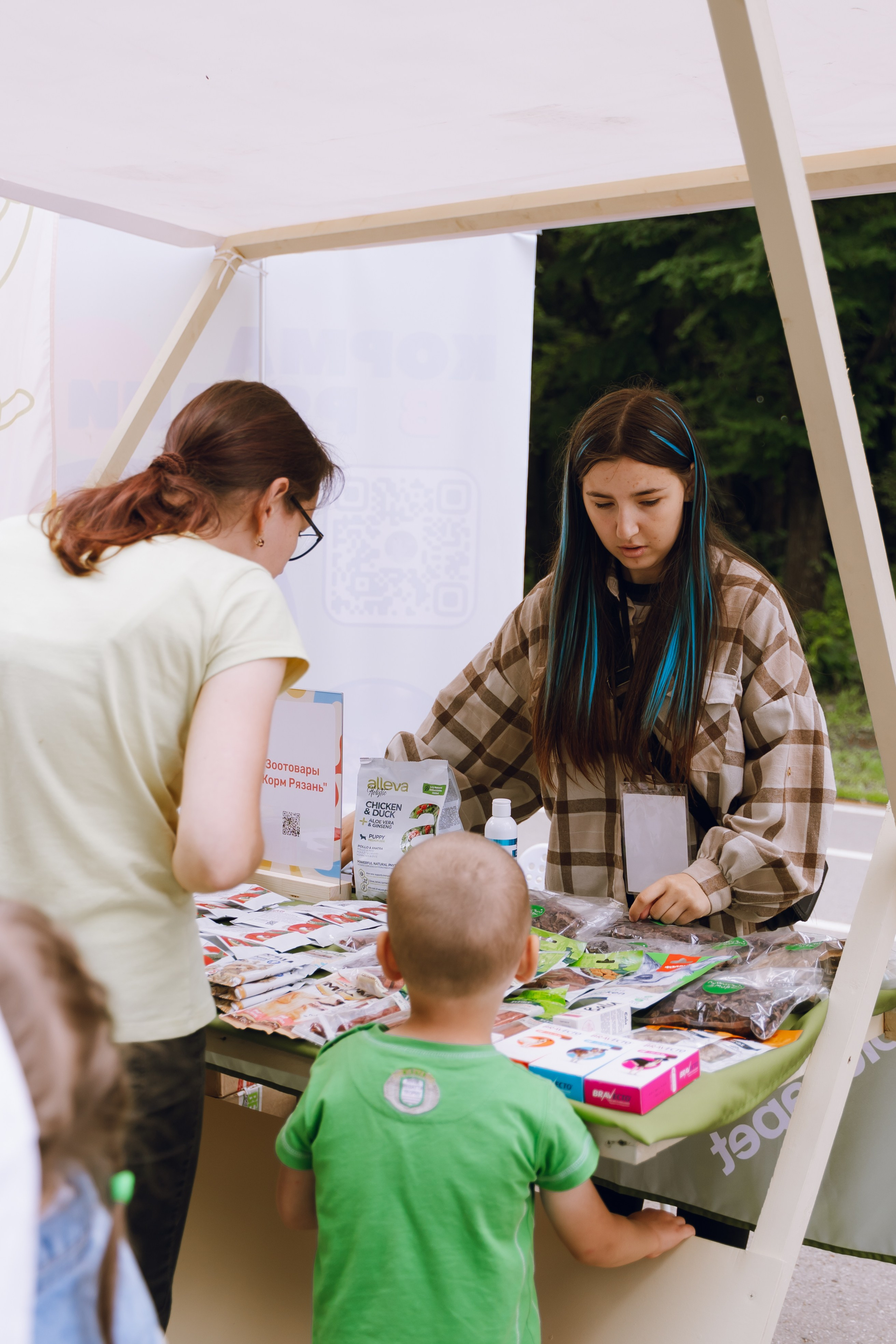 Площадка фестиваля «Мампус и его друзья» в Лесопарке 2025. Фотограф Надежда Погребняк | Рязань | Москва