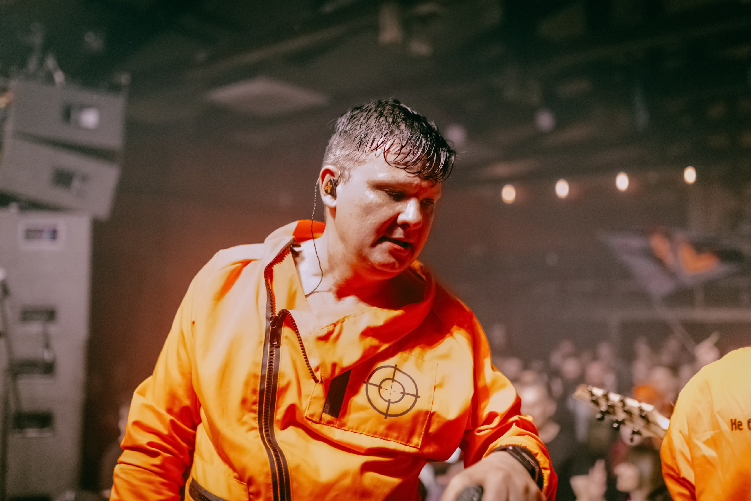 ПОСЛЕДНИЙ ПИОНЕР. Фотограф Елена Богачева (lenalena_na_na_na)