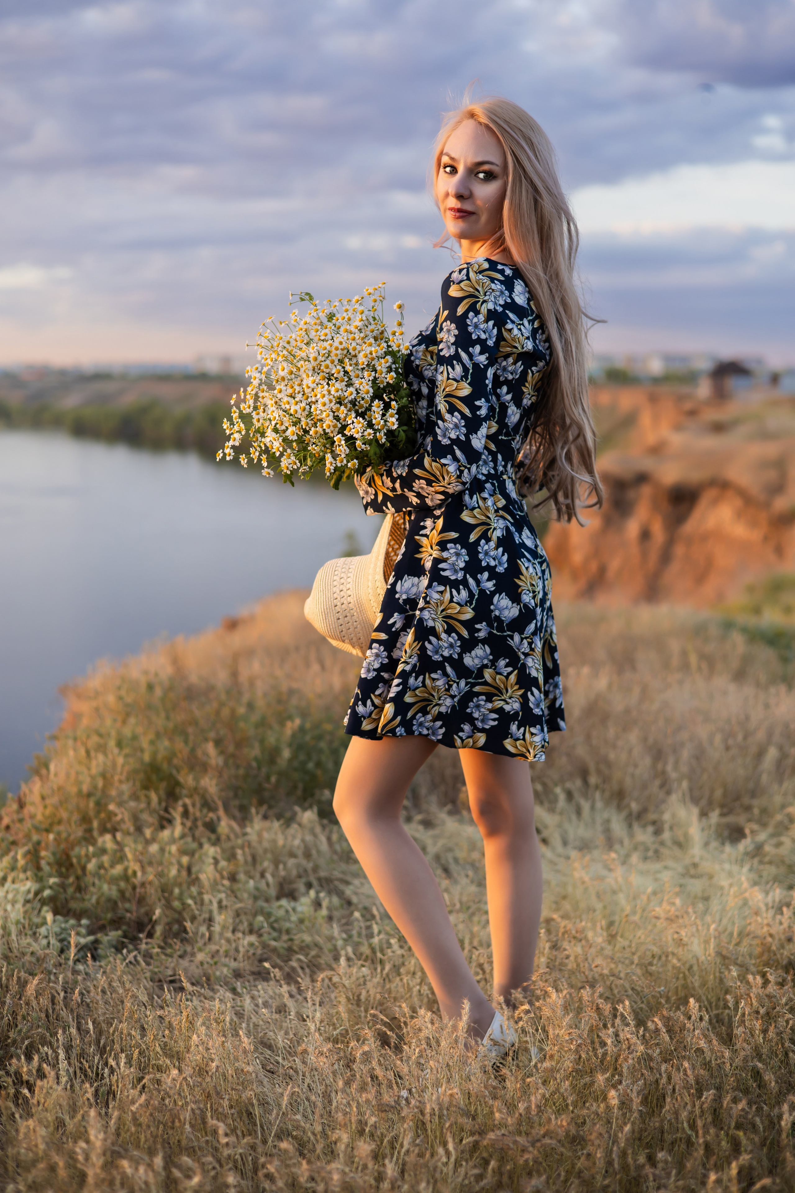 Оксана. Главная