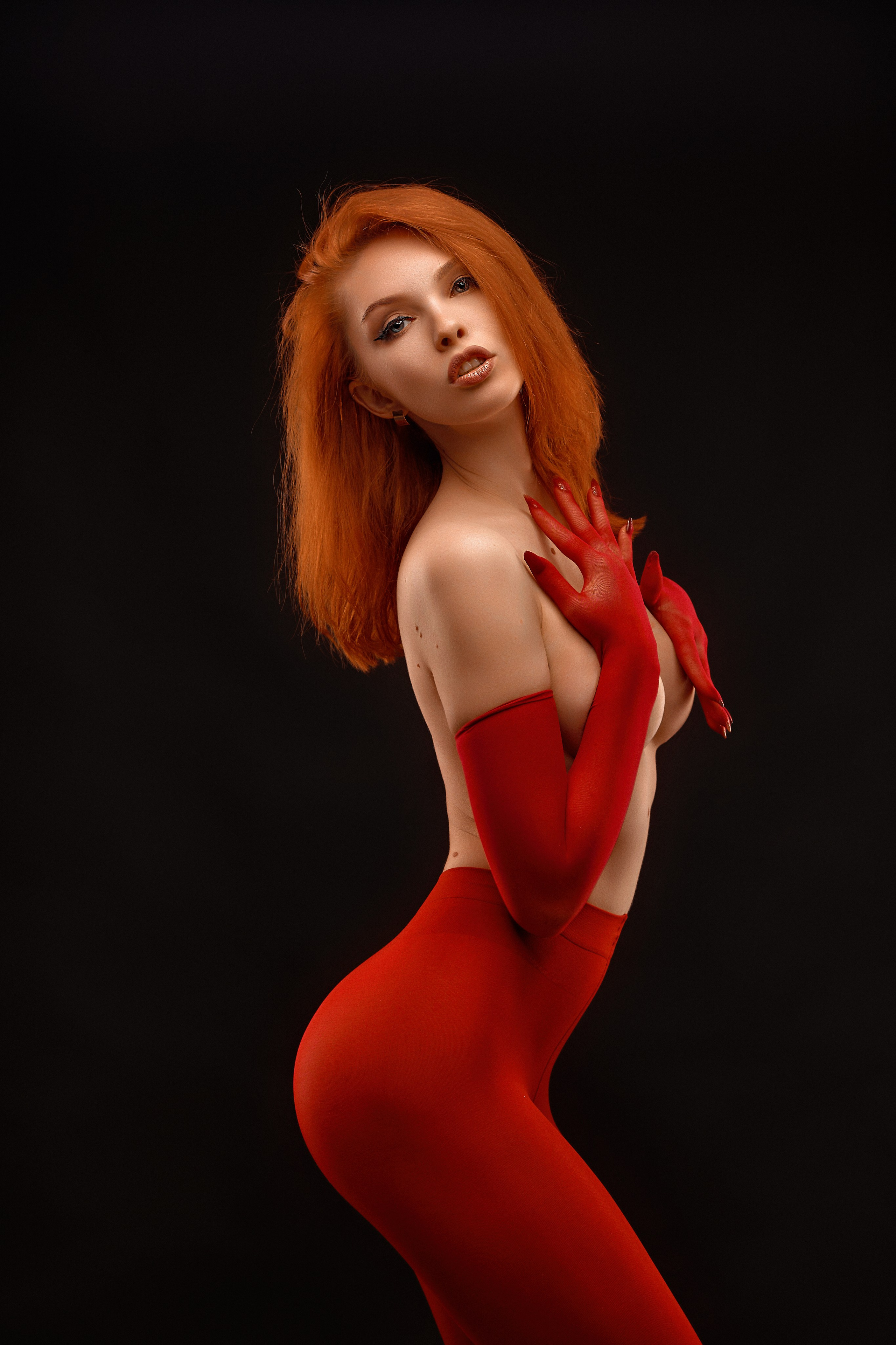 Анна в красном. Фотограф в Тольятти Вячеслав Цуркан