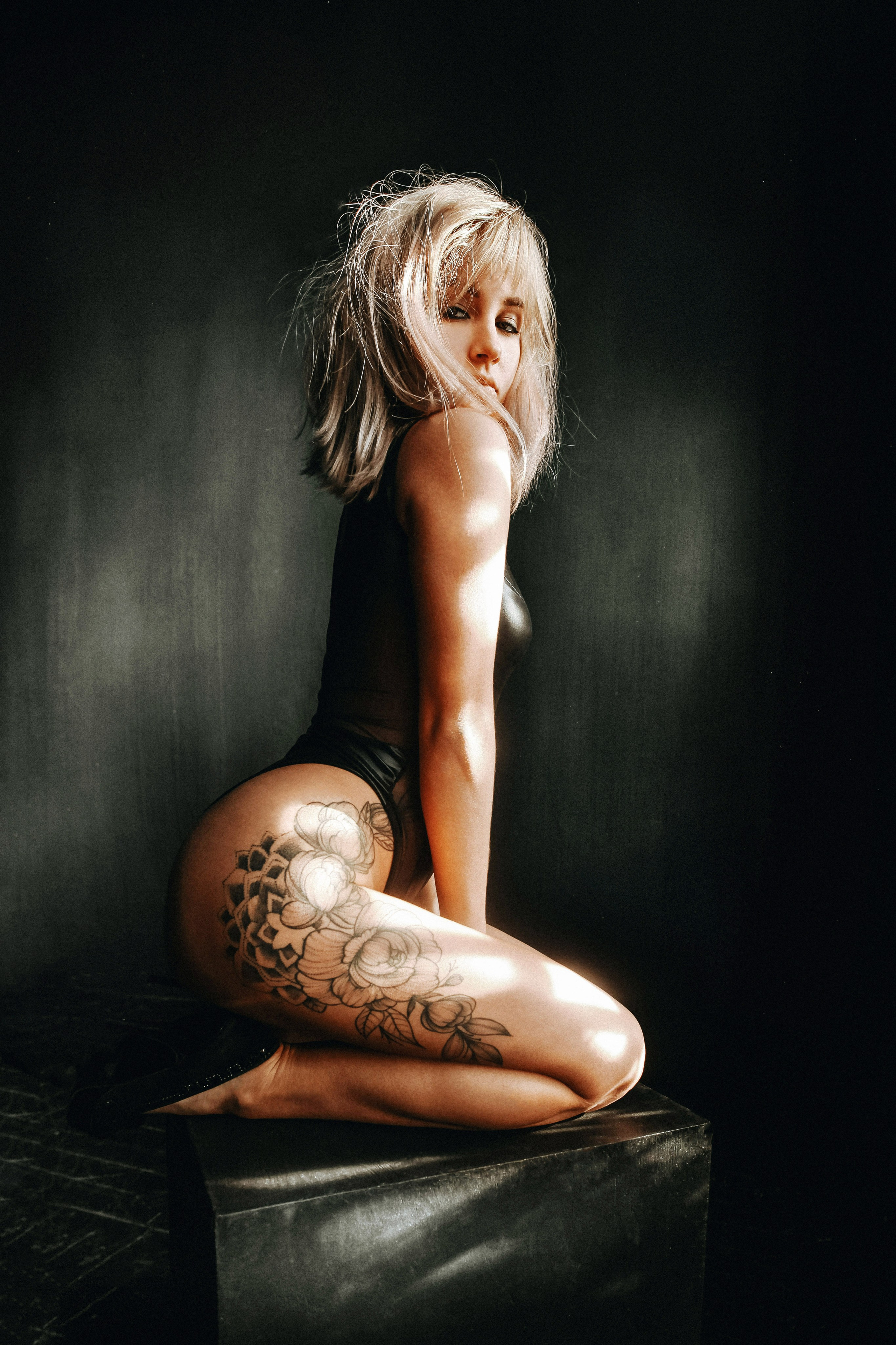 N u d e / b o u d o i r. Портретный фотограф в Санкт-Петербурге Любовь Волошина