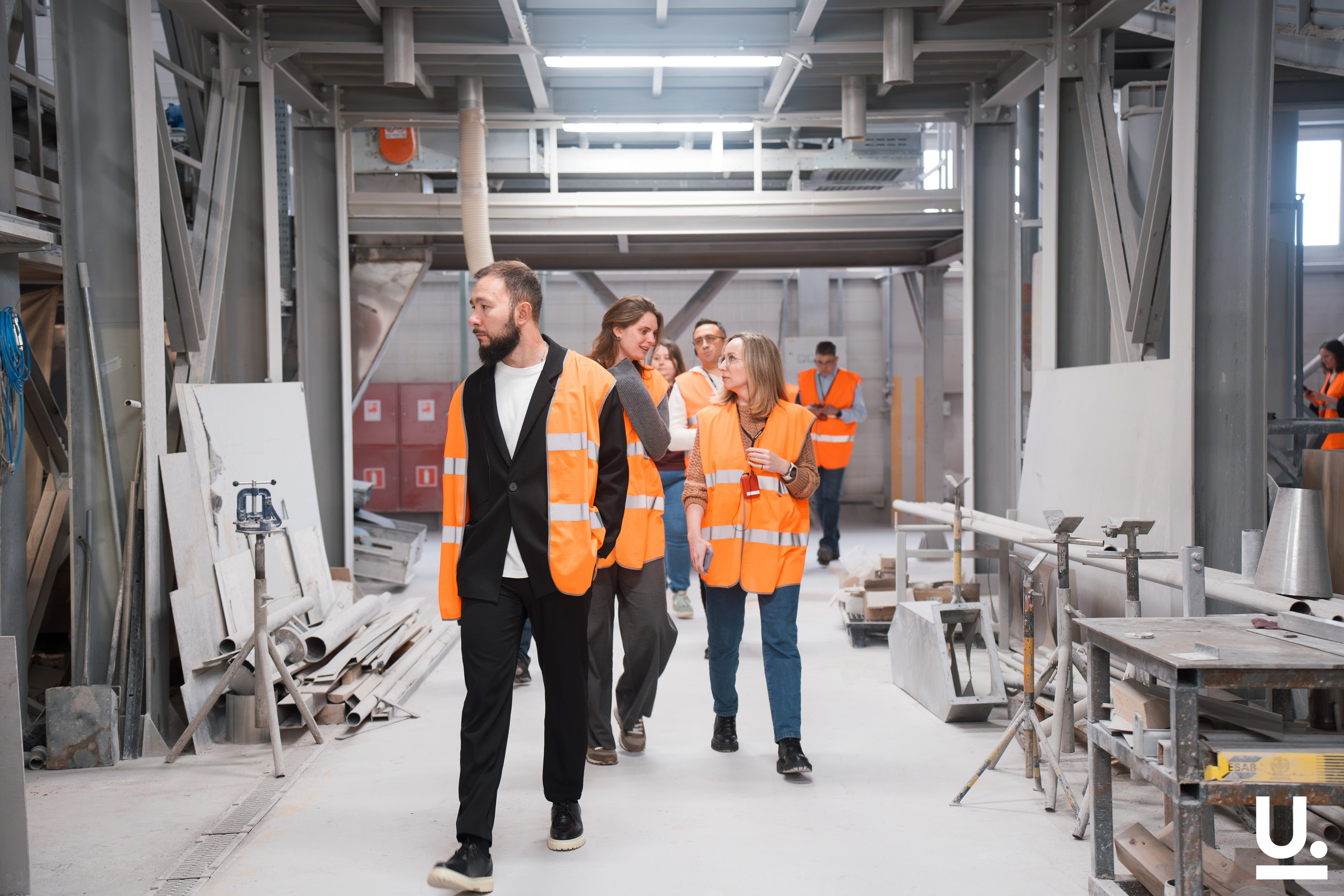 Репортажная фотосъемка экскурсий на производство. Репортажный фотограф в Москве Вадим Галанин