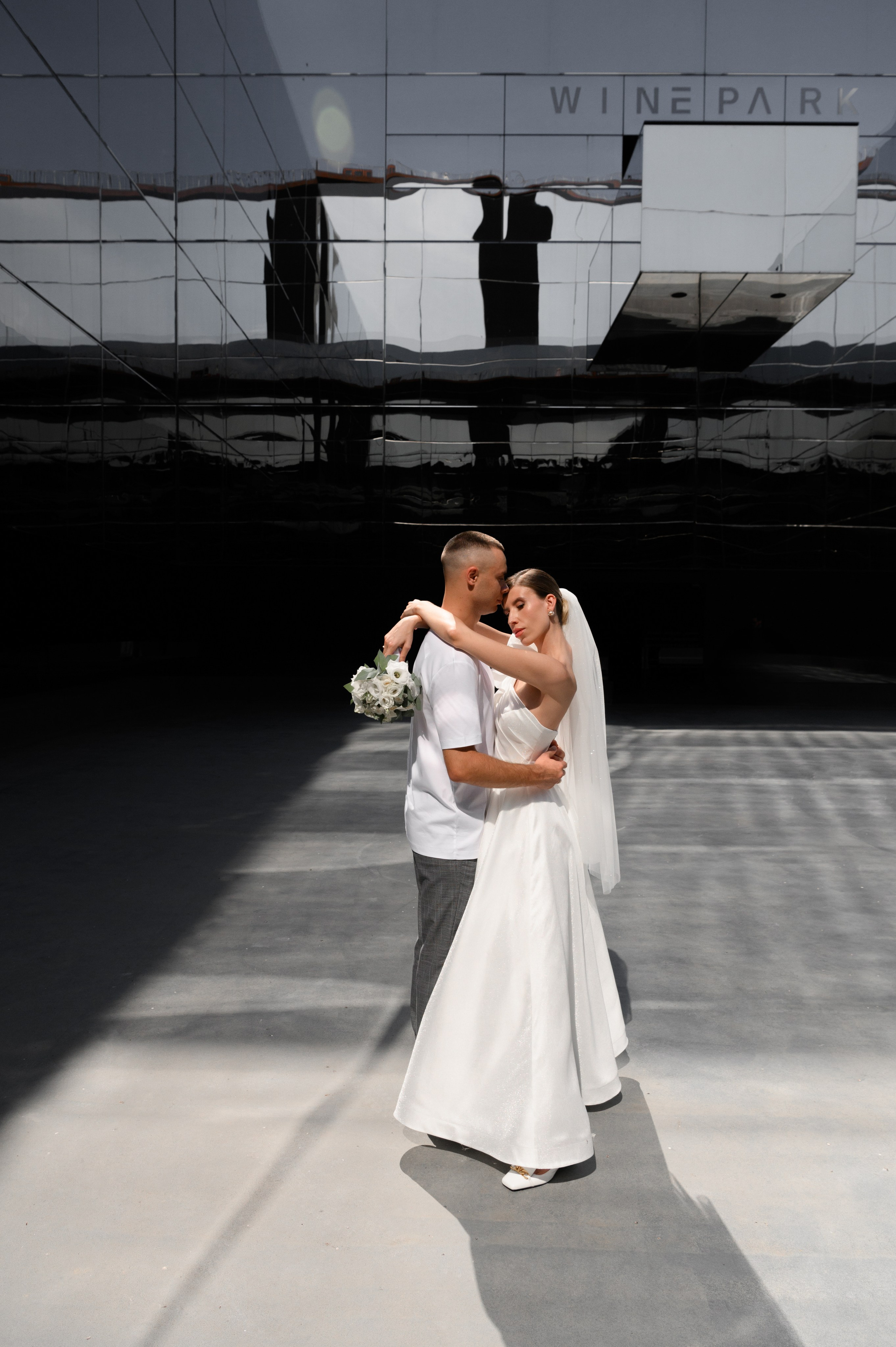 Каролина и Влад (Mriya Wine park). Свадебный фотограф. Крым и дальше!