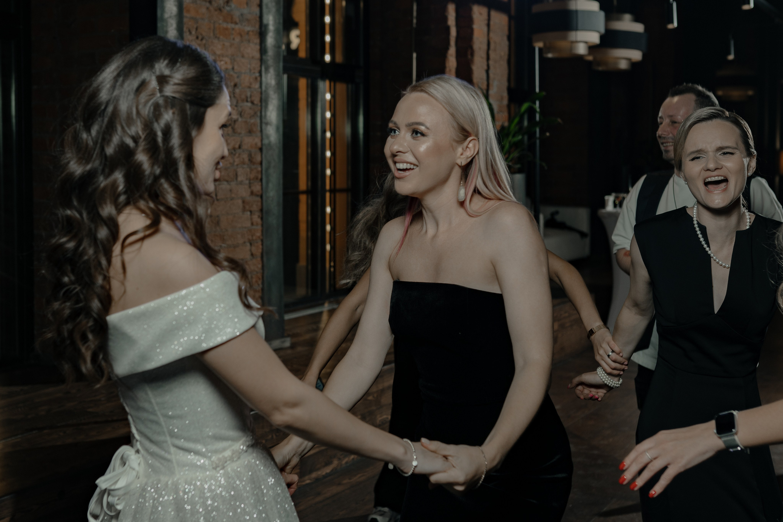 16.09.2024. RETOUCH-HOUSE