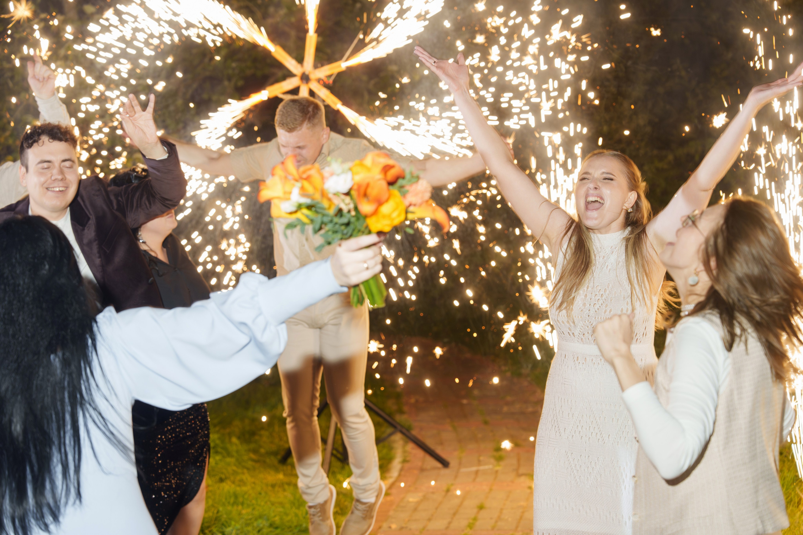 Свадьба — вечеринка Пожары любви Игорь и Юлия. Свадебный и репортажный фотограф Элина Козырьянова