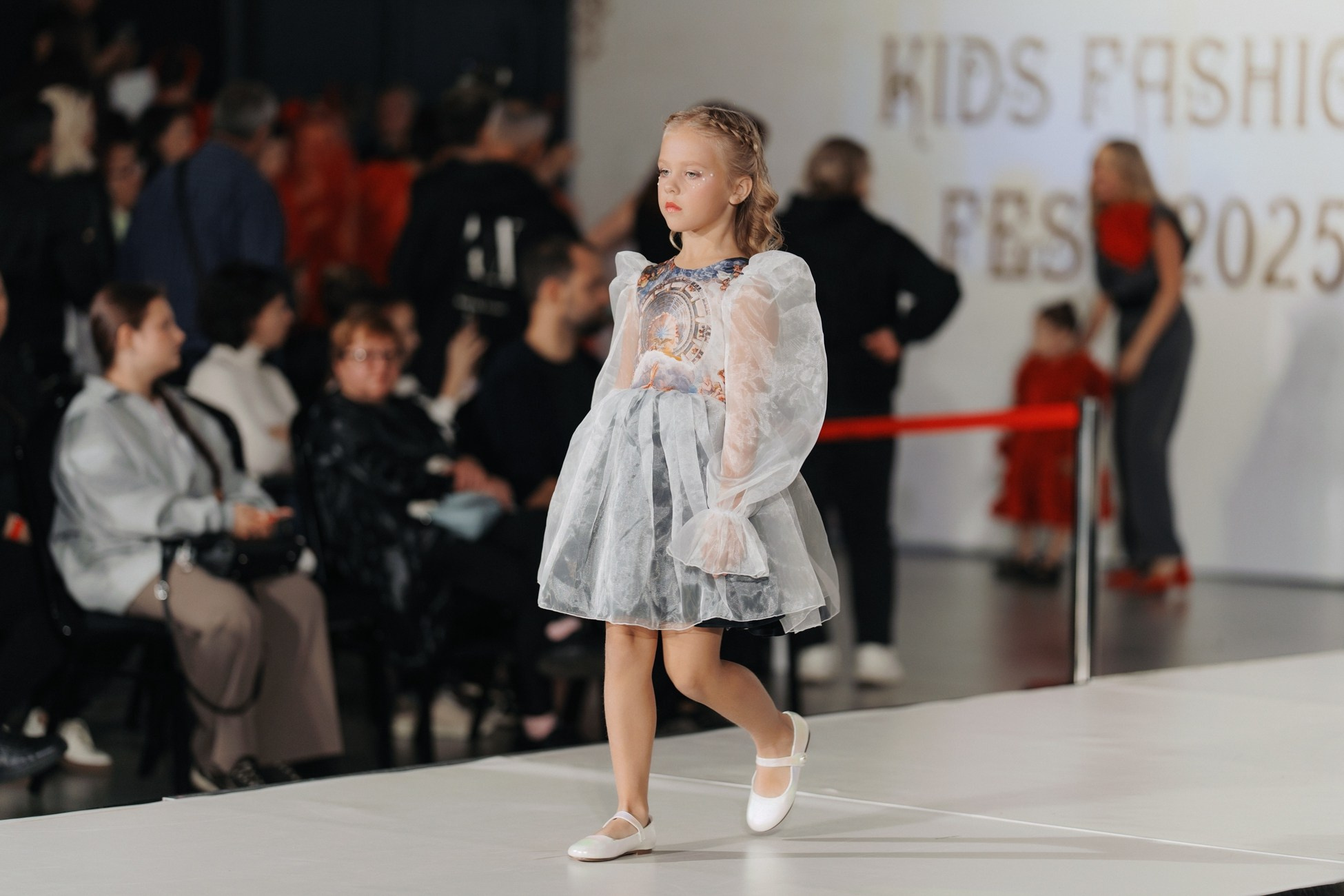 Kids Fashion Week. Annyshka