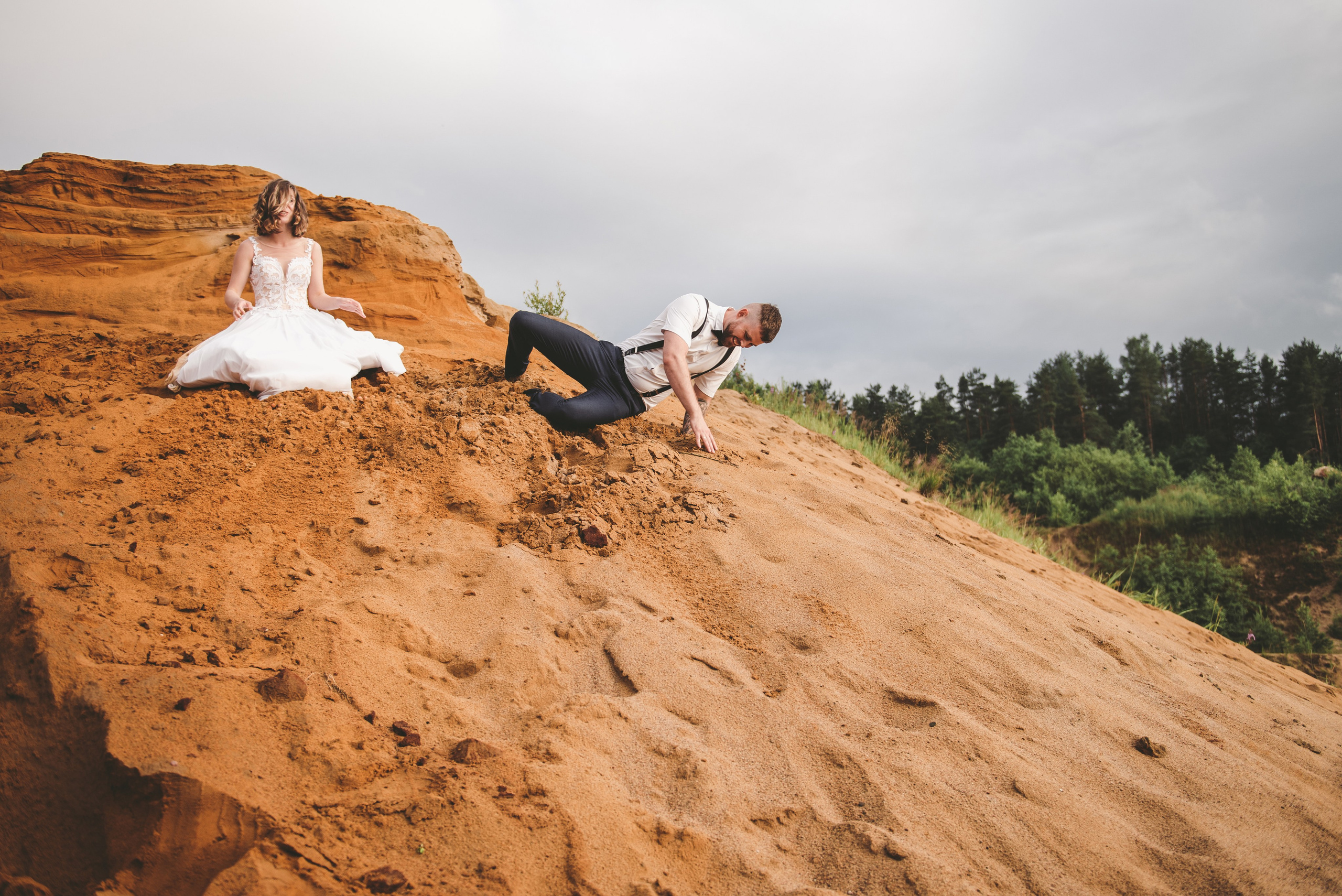 Выездная регистрация на песчаном карьере. Свадебный и семейный фотограф София Невская