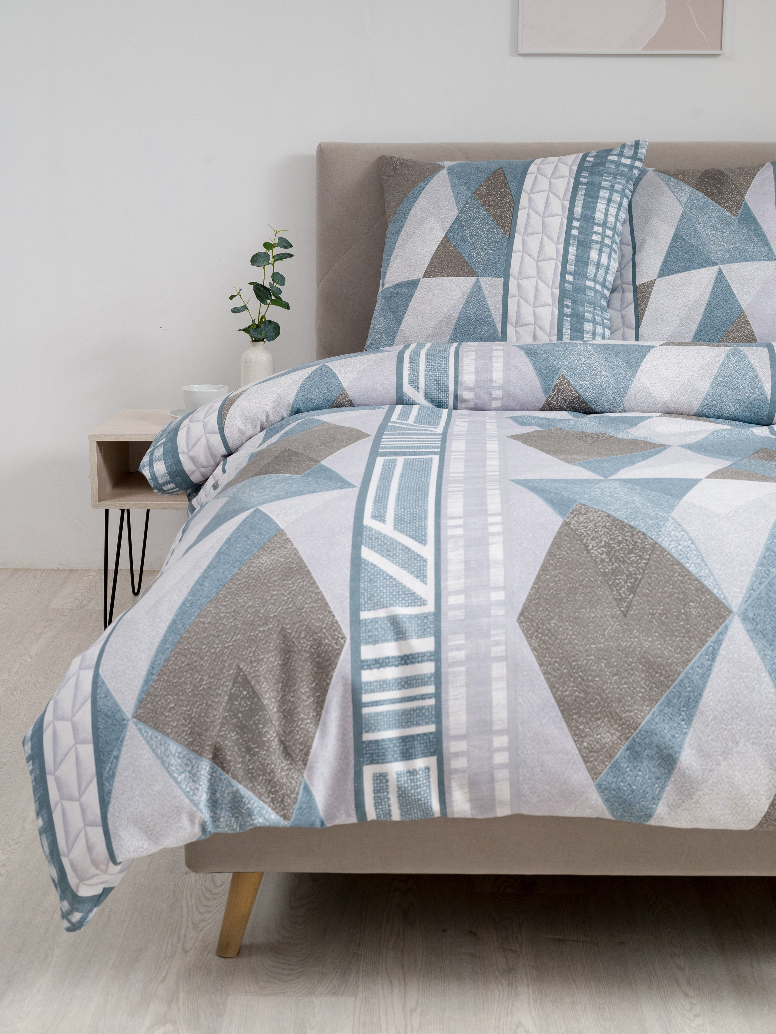 Съемка в студии «Изюм». Фотограф для маркетплейсов в г. Иваново Клещенок Юлия