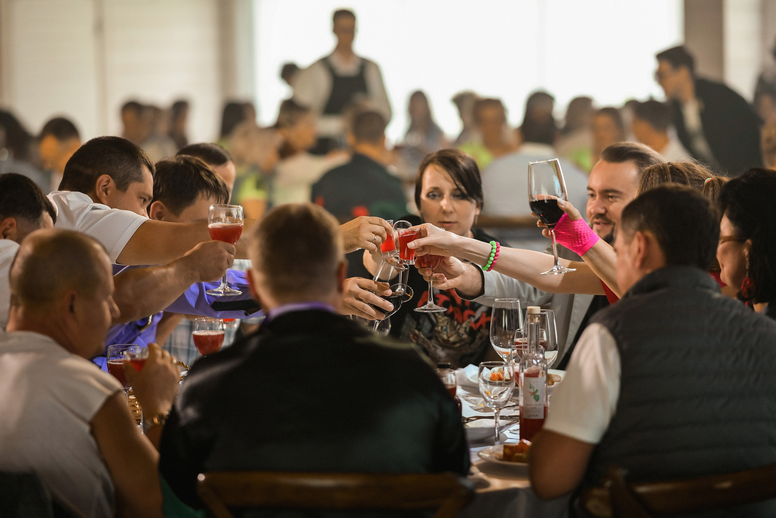 📸 Фоторепортажи с корпоративов и юбилеев в Красноярске | Примеры работ. 📸 Свадебный и семейный фотограф в Красноярске Тихомиров Евгений | 17 лет опыта | 800+ свадеб