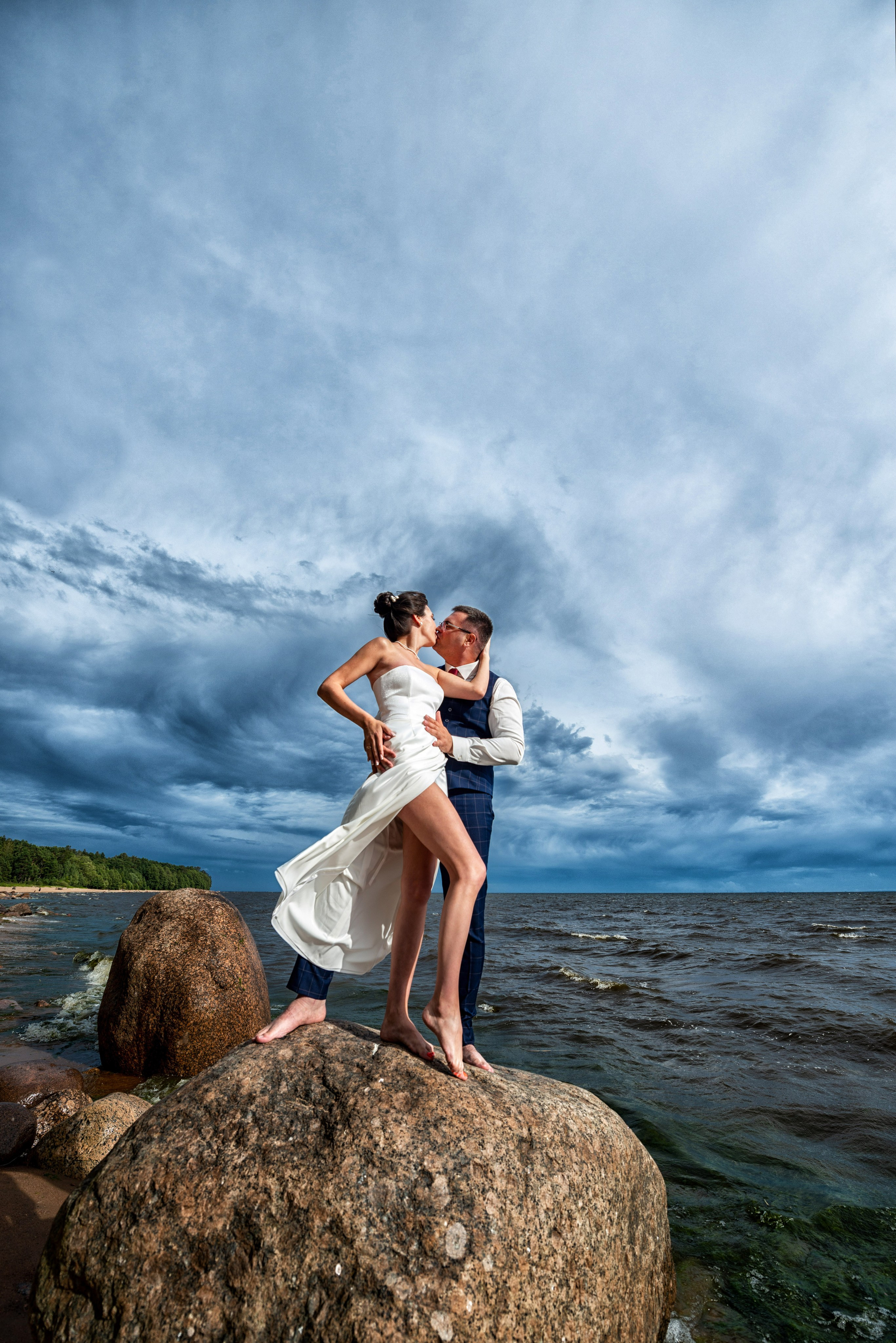 Евгений и Александра (фотосессия под дождём на Исаакиевской площади, свадебная прогулка на Финском заливе). Портретный, семейный и свадебный фотограф в Санкт-Петербурге и в Пушкине Ширяев Денис