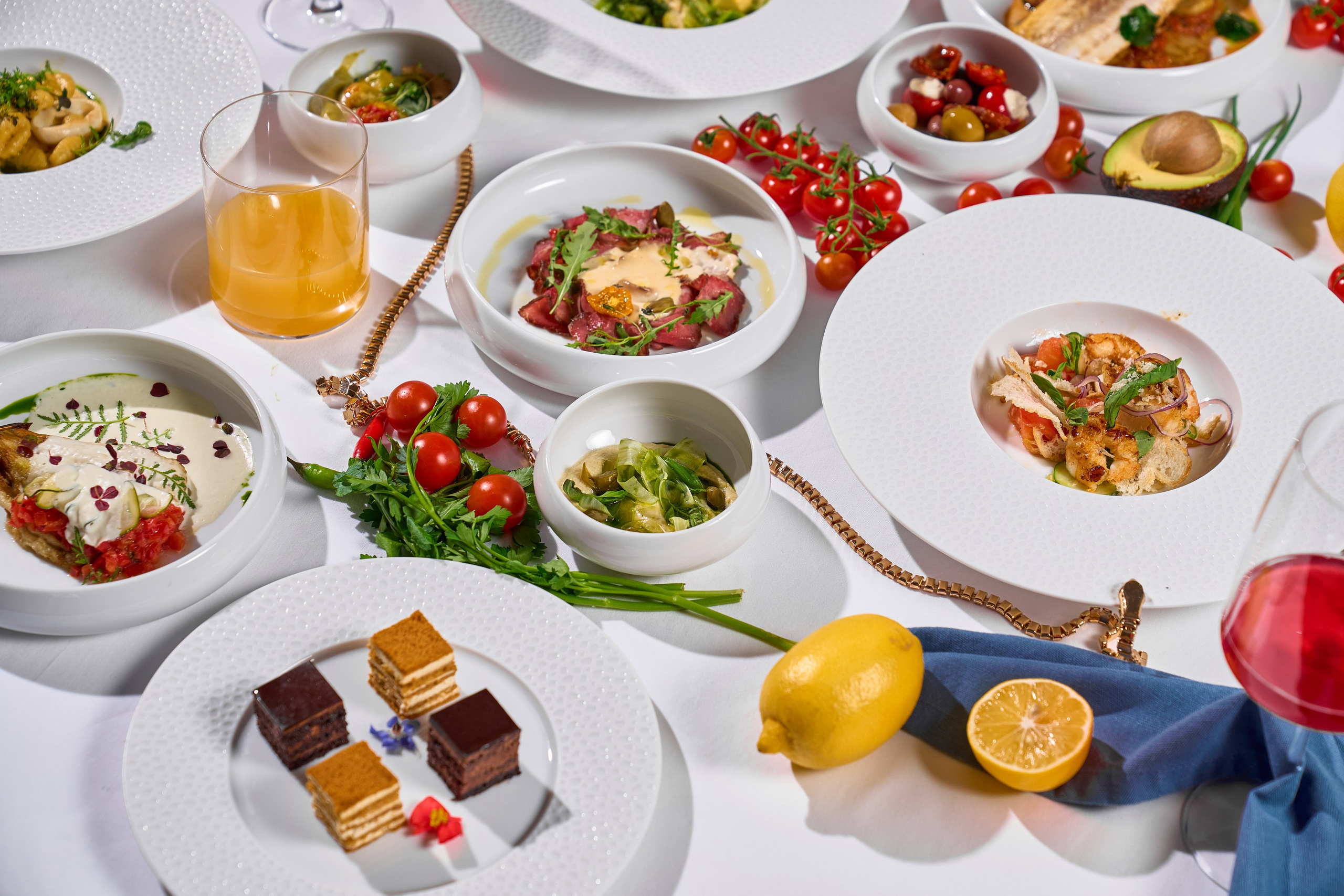 COSMOS ITALY — СЪЕМКА МЕНЮ