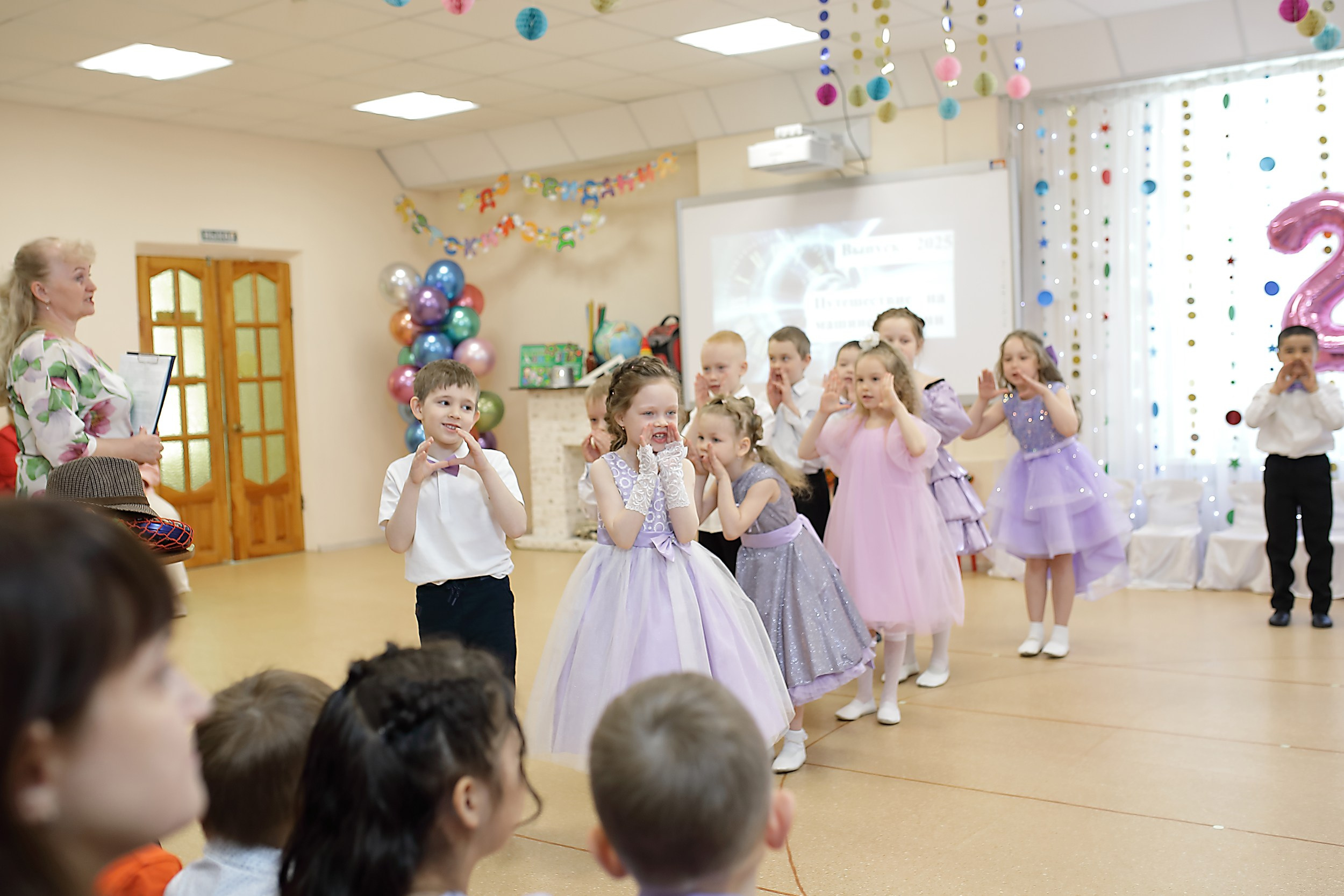 Фотосессия выпускного в детском саду. Свадебный и семейный фотограф и видеограф в Екатеринбурге Полянские Тимур и Анастасия