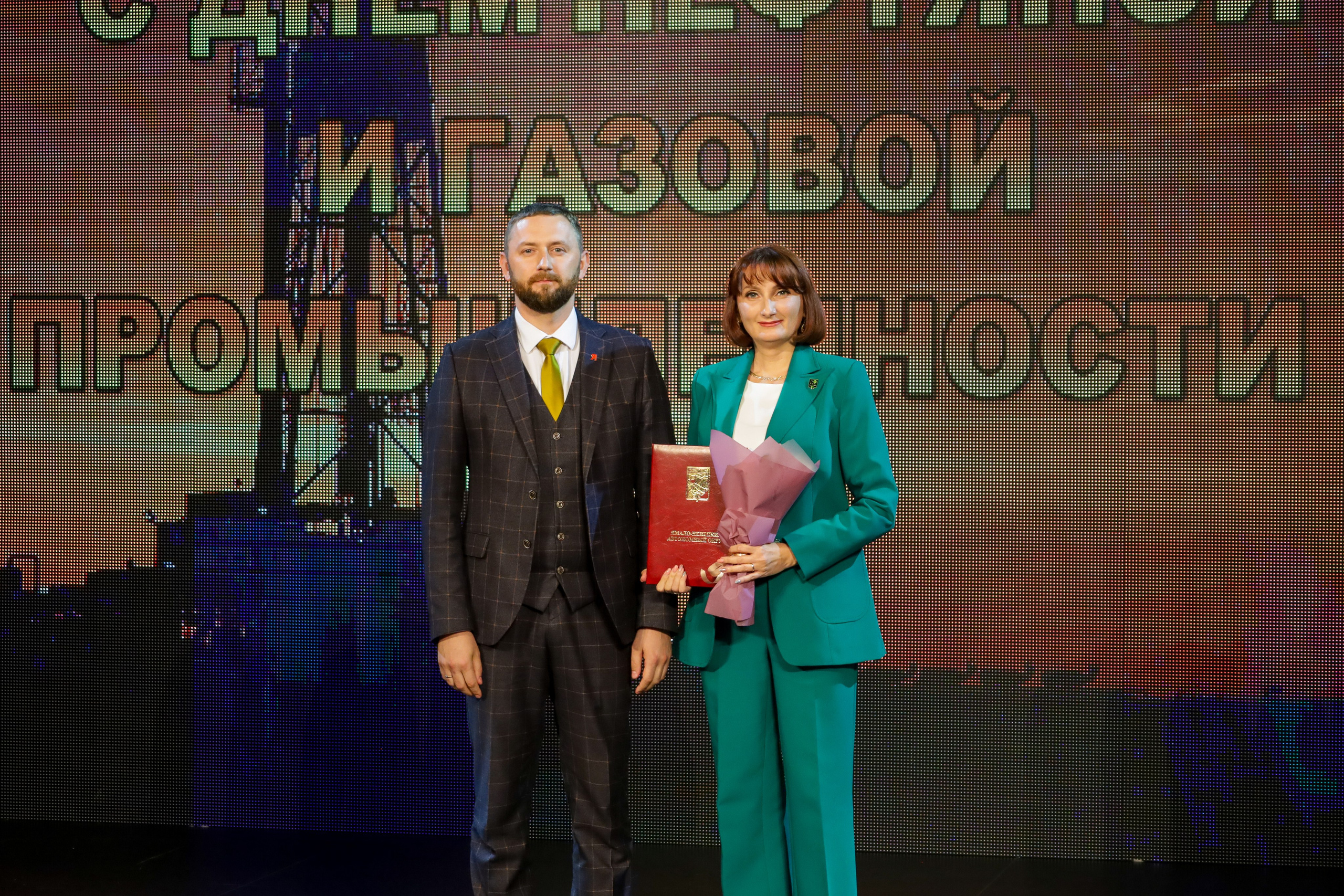 Награждение ко дню работников нефтяной, газовой и топливной промышленности. Фотограф в Губкинском | Александра Артамонова