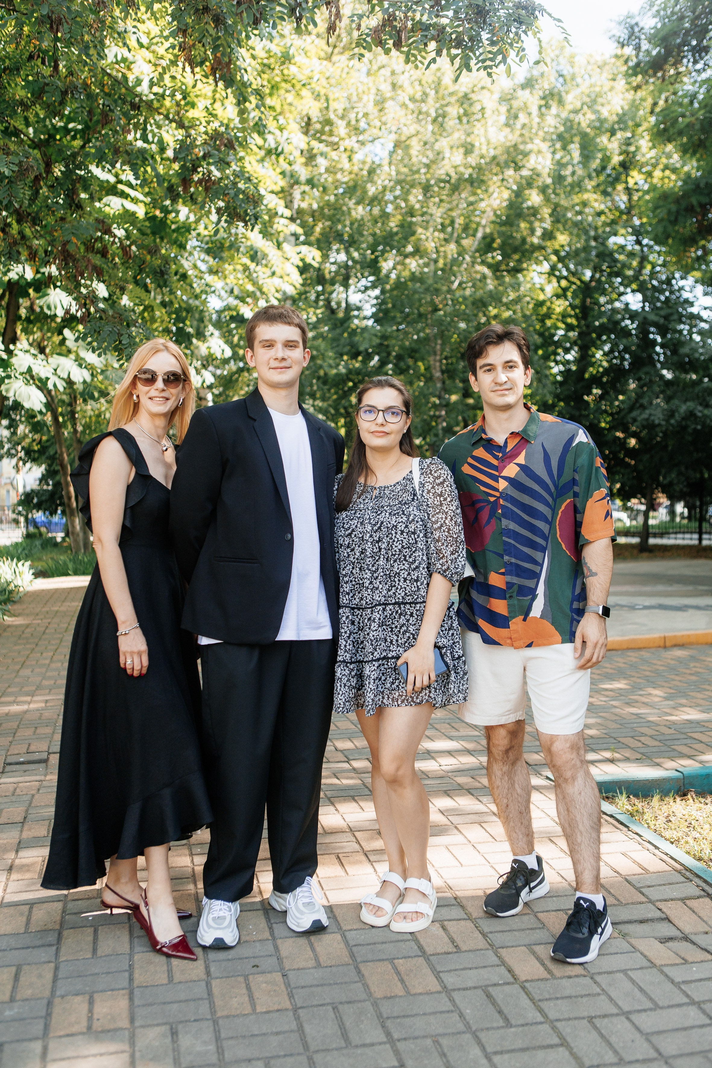 Выпускной Гимназия 12 2024 г. Свадебный и портретный Фотограф в Липецке Дмитрий Котюков