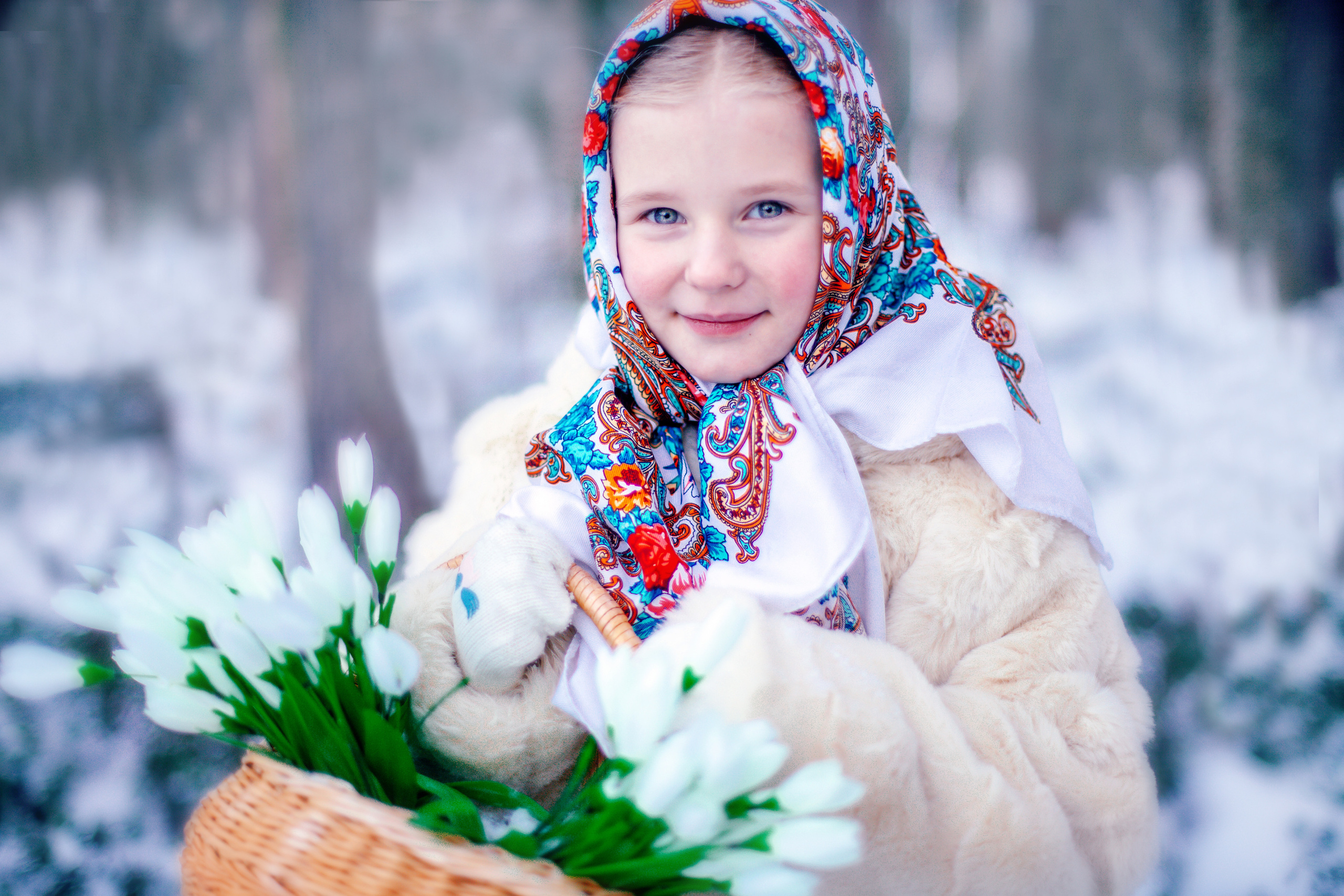 Фотосессия с подснежниками по мотивам сказки «12 месяцев». Детский и семейный фотограф Афанасьева Ольга. Санкт-Петербург