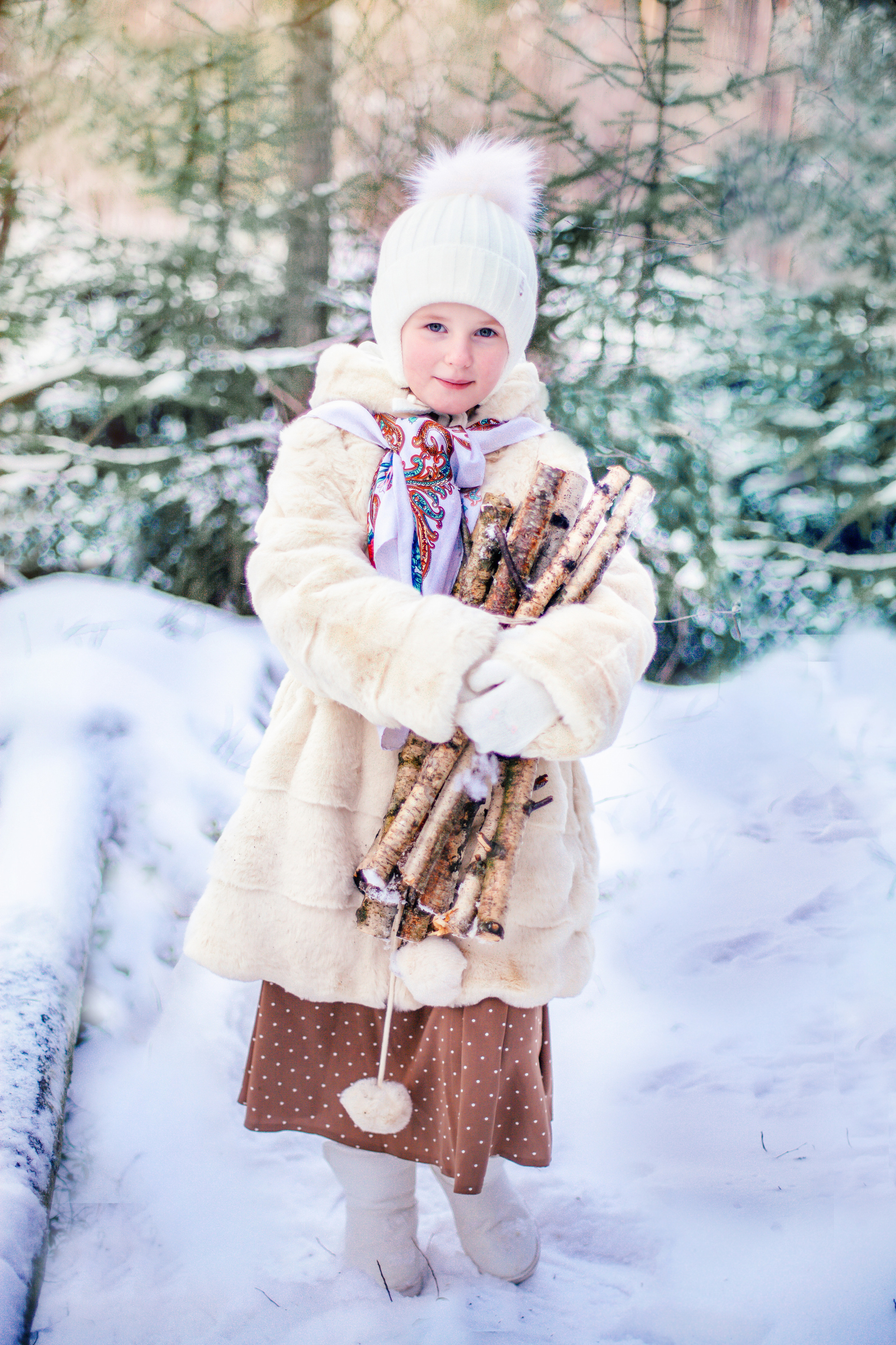 Фотосессия с подснежниками по мотивам сказки «12 месяцев». Детский и семейный фотограф Афанасьева Ольга. Санкт-Петербург