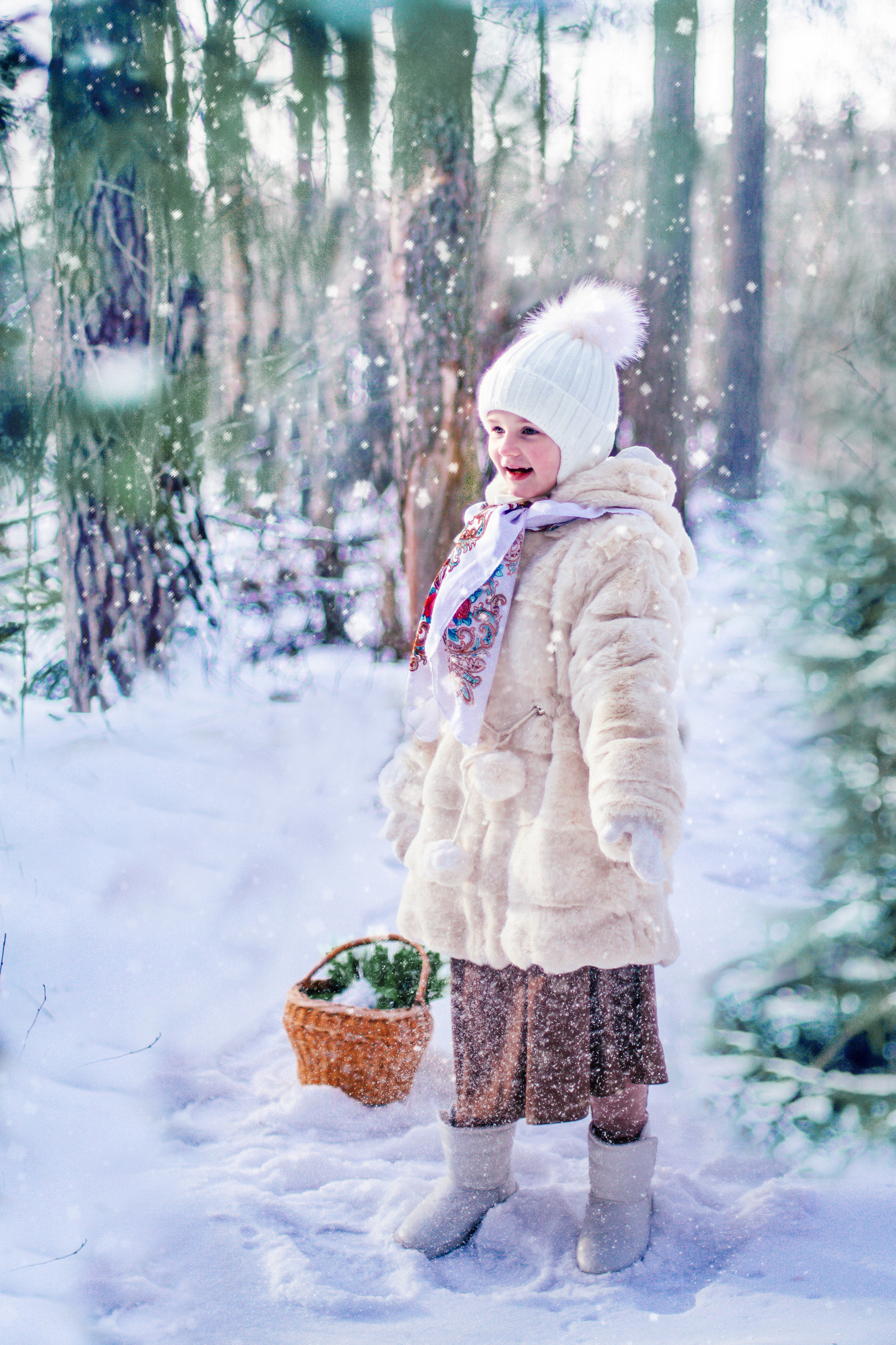Фотосессия с подснежниками по мотивам сказки «12 месяцев». Детский и семейный фотограф Афанасьева Ольга. Санкт-Петербург