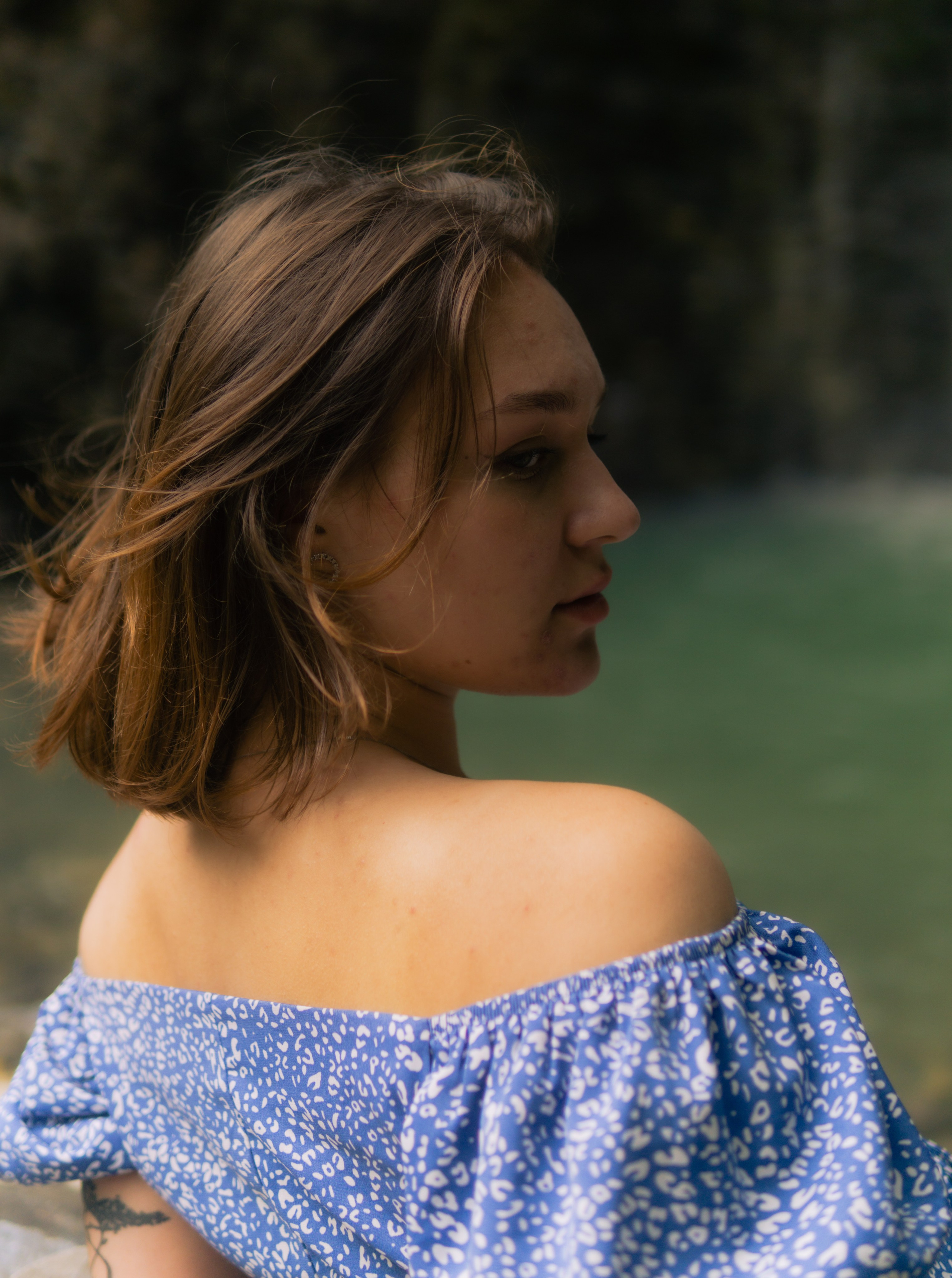 Алина на водопаде. Главная