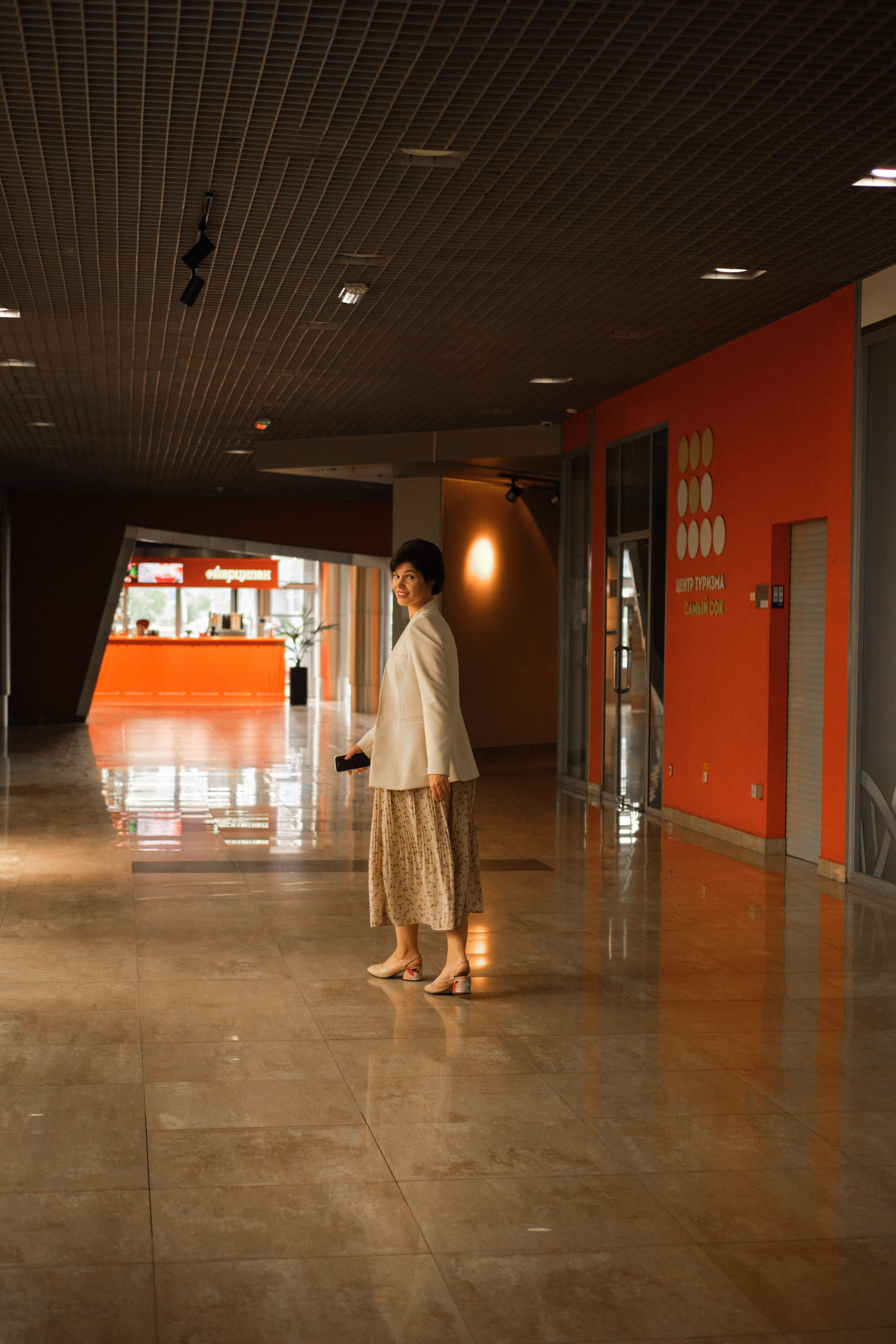 Татьяна в бизнес-центре Сити. Фотограф в Новокузнецке Анна Абузярова
