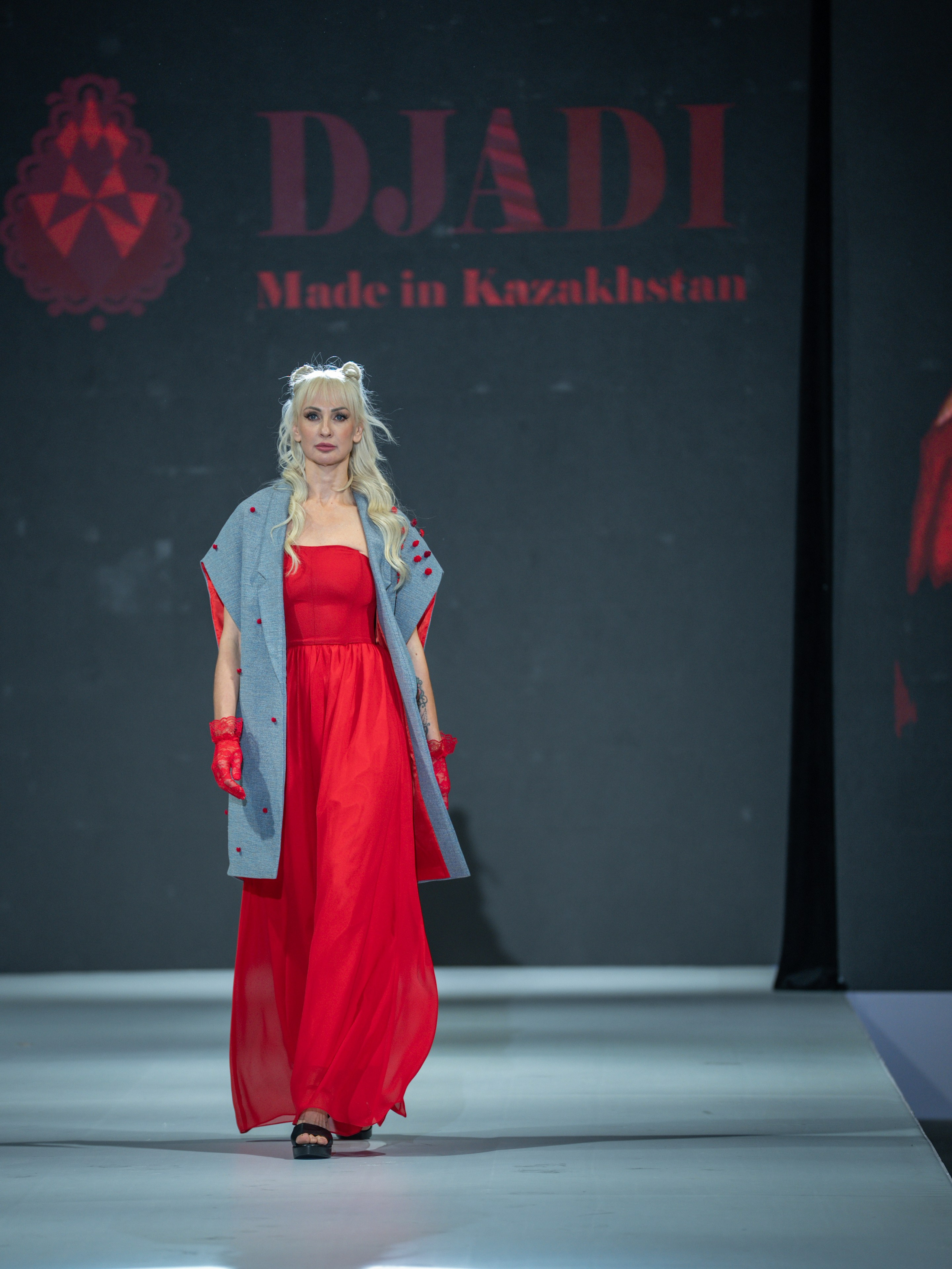 EURASIAN FASHION WEEK DJADI. Сайт Алматинского НЮ АРТ, будуар и фэшн фотографа Дениса Карпенко