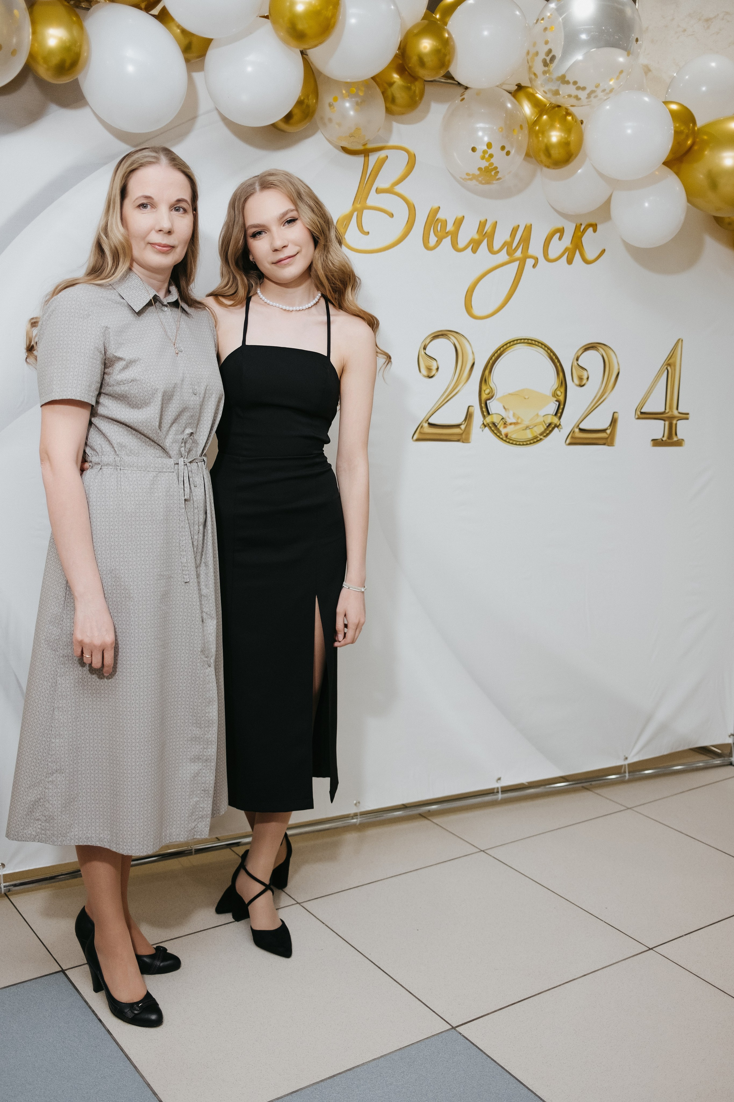 Выпускной 11 класс школы № 30. Свадебный и репортажной фотограф Денис Ожигин в Краснодаре и Краснодарском крае